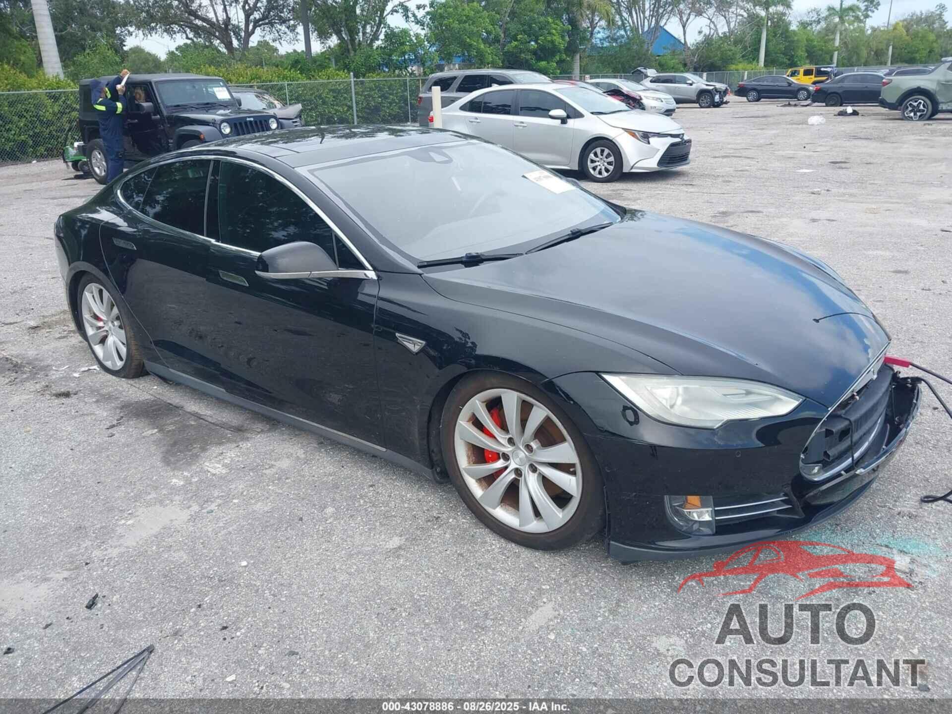 TESLA MODEL S 2015 - 5YJSA1H2XFFP68743
