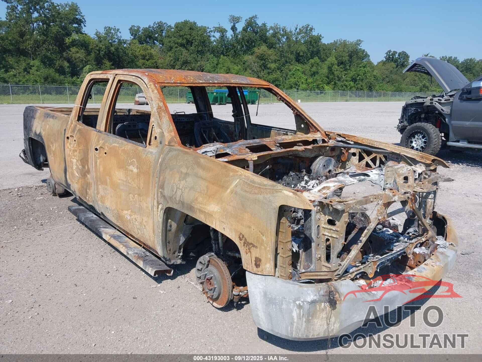 CHEVROLET SILVERADO 1500 2018 - 1GCRCNEH3JZ123539