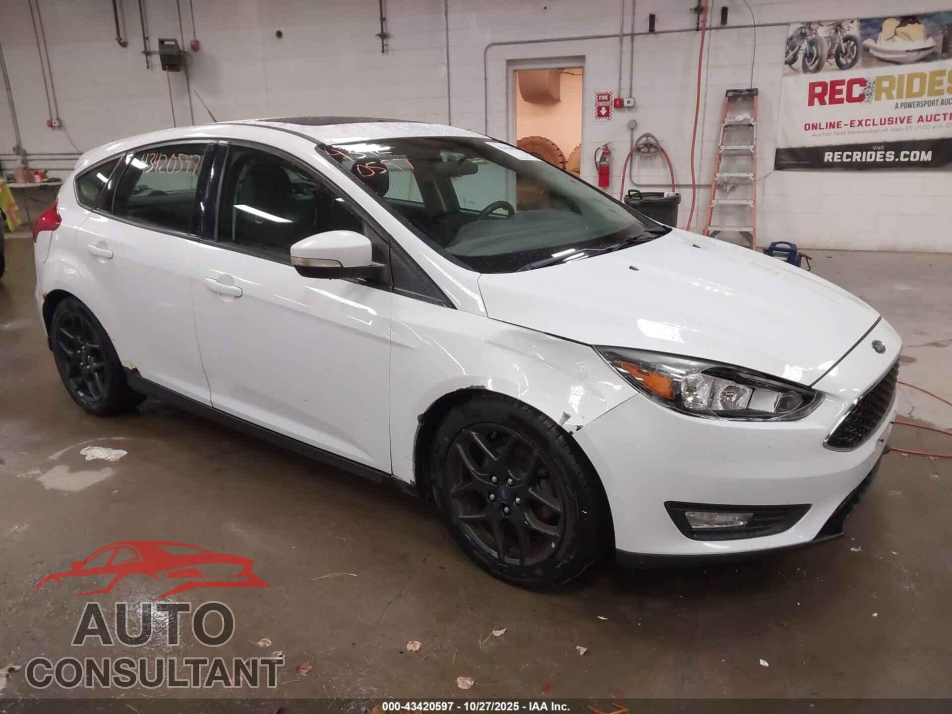 FORD FOCUS 2016 - 1FADP3K25GL367441