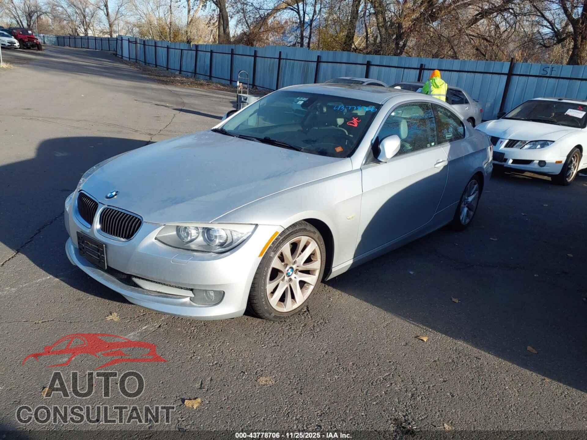 BMW 328I 2012 - WBAKE3C56CE770856