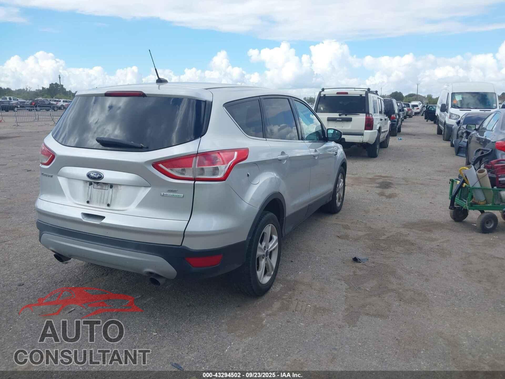 FORD ESCAPE 2014 - 1FMCU0GX7EUC22745