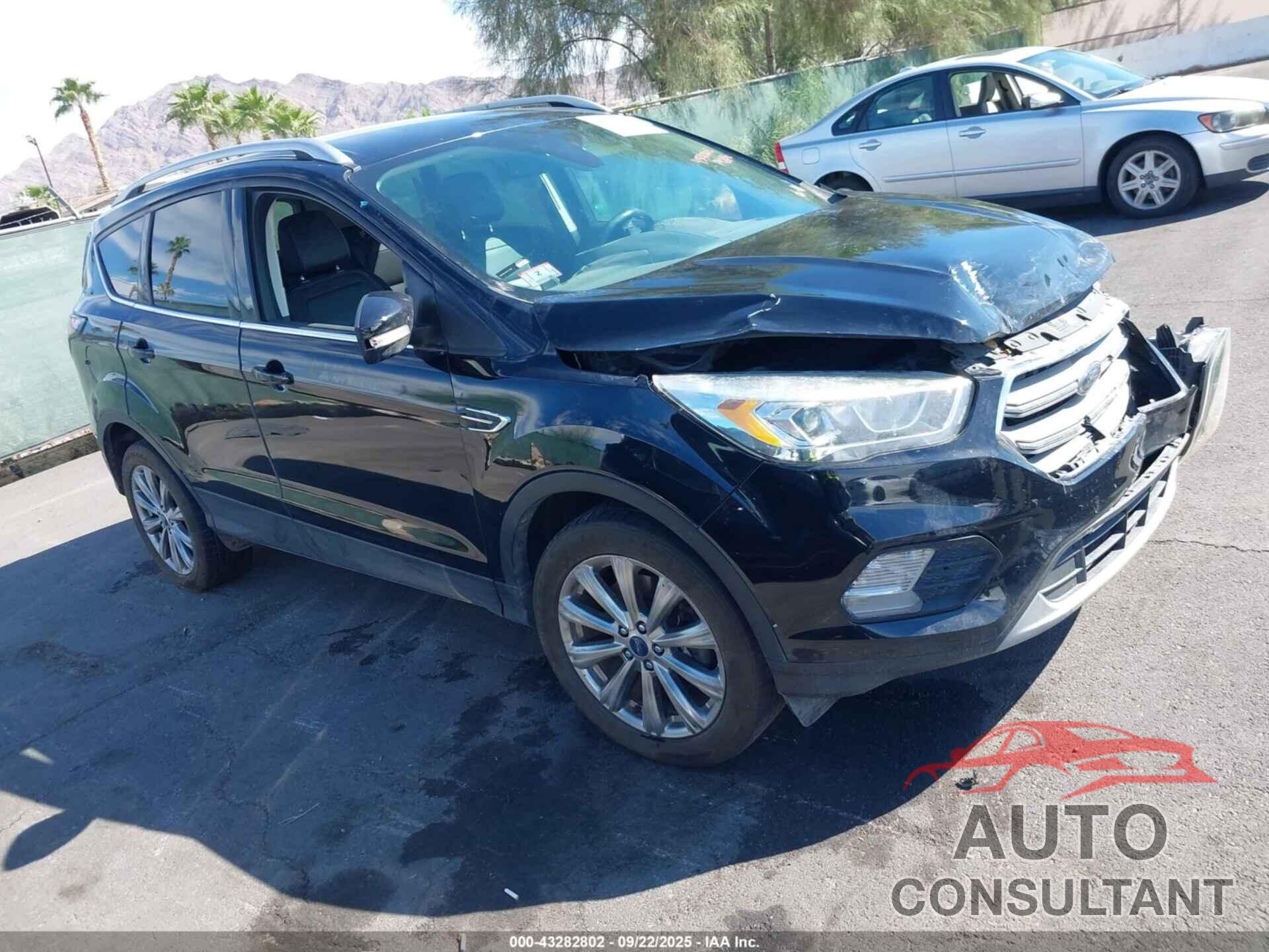FORD ESCAPE 2017 - 1FMCU9J99HUE62219