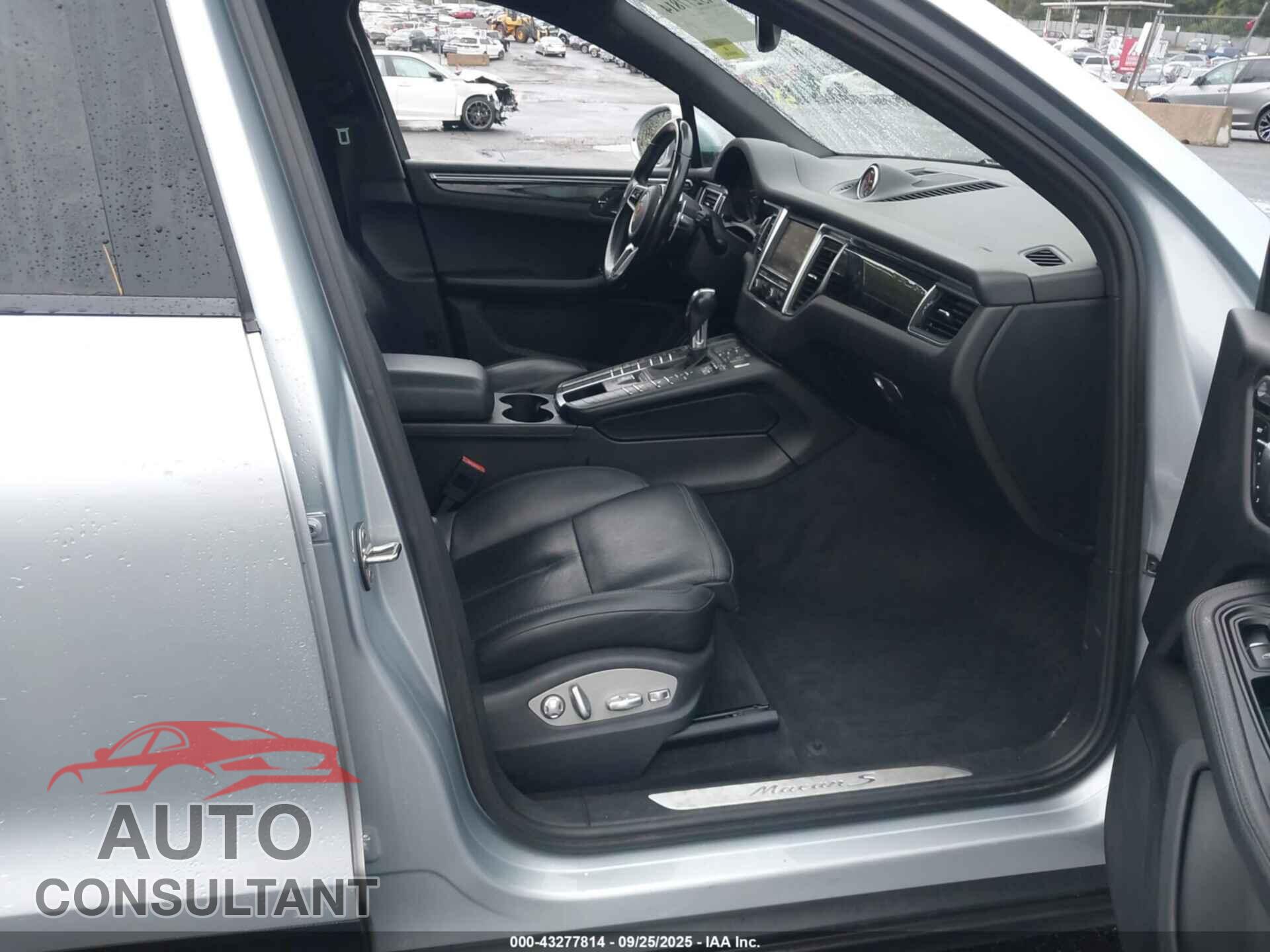 PORSCHE MACAN 2016 - WP1AB2A58GLB53348