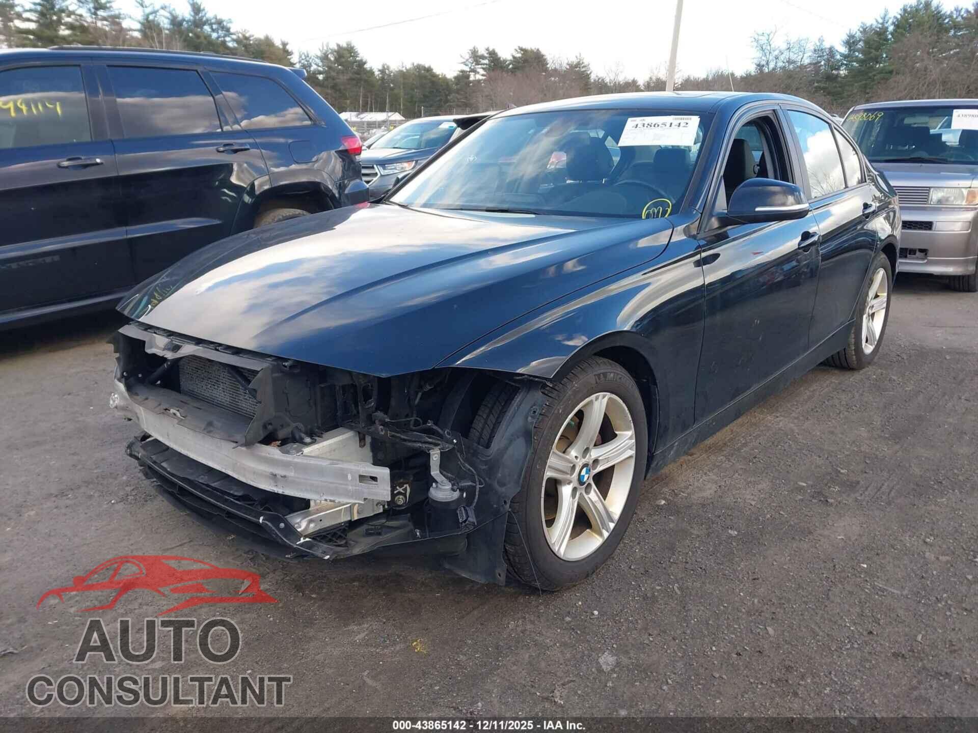 BMW 320I 2013 - WBA3C3C58DF981563