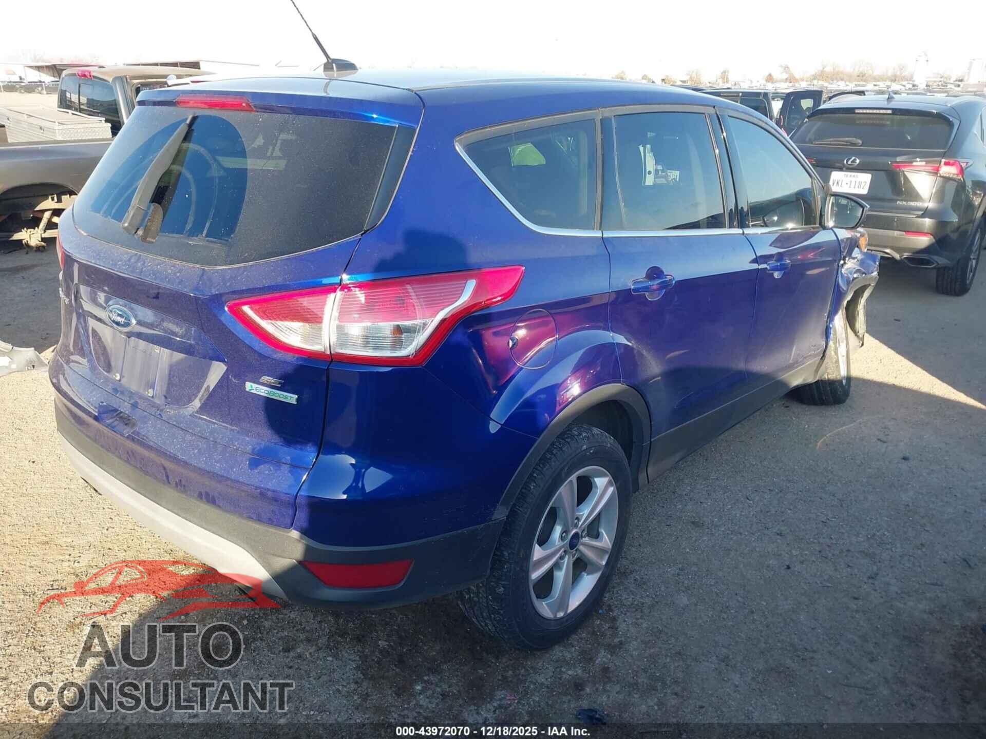 FORD ESCAPE 2015 - 1FMCU0GX9FUC78669