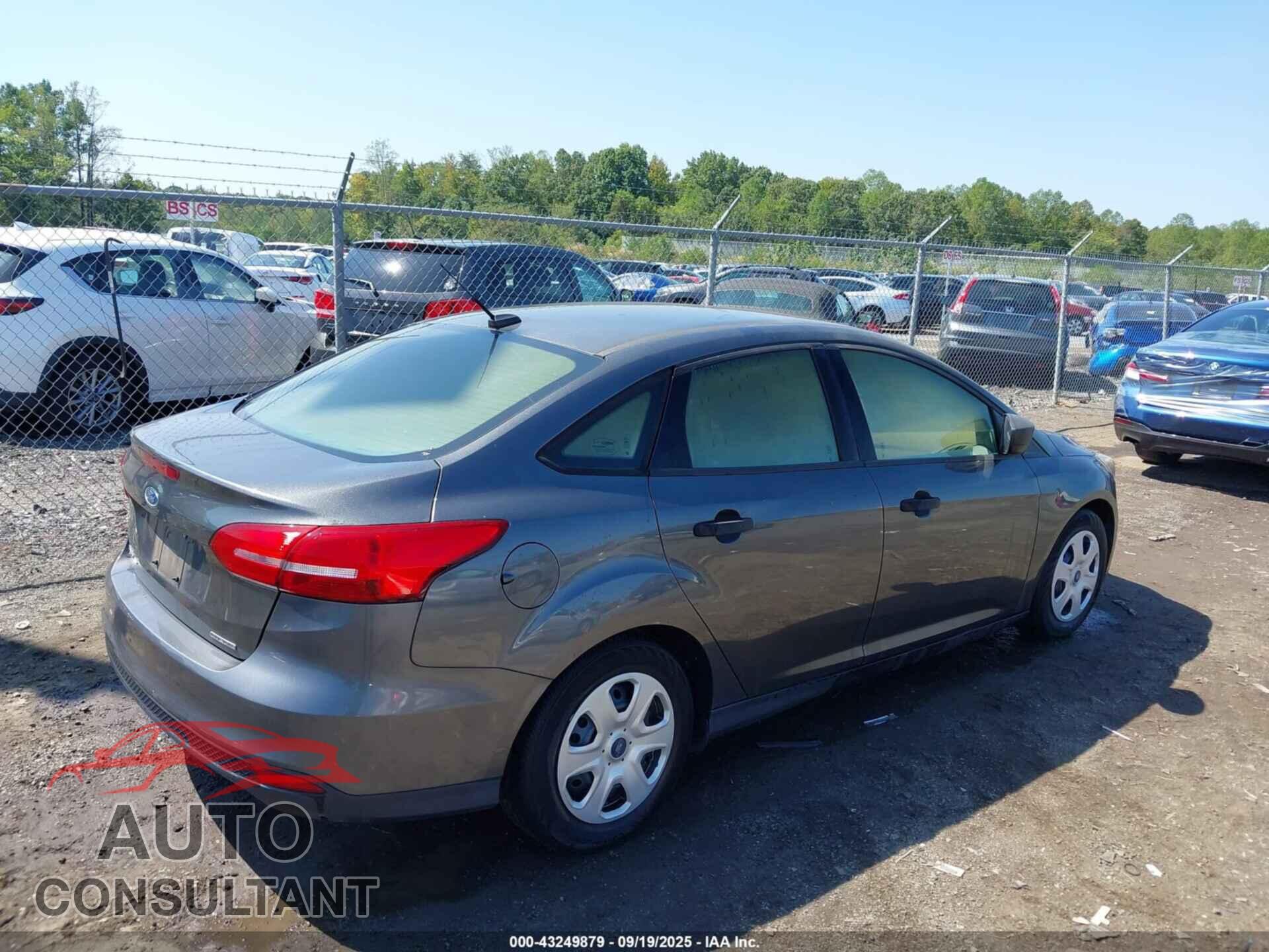 FORD FOCUS 2016 - 1FADP3E24GL368317