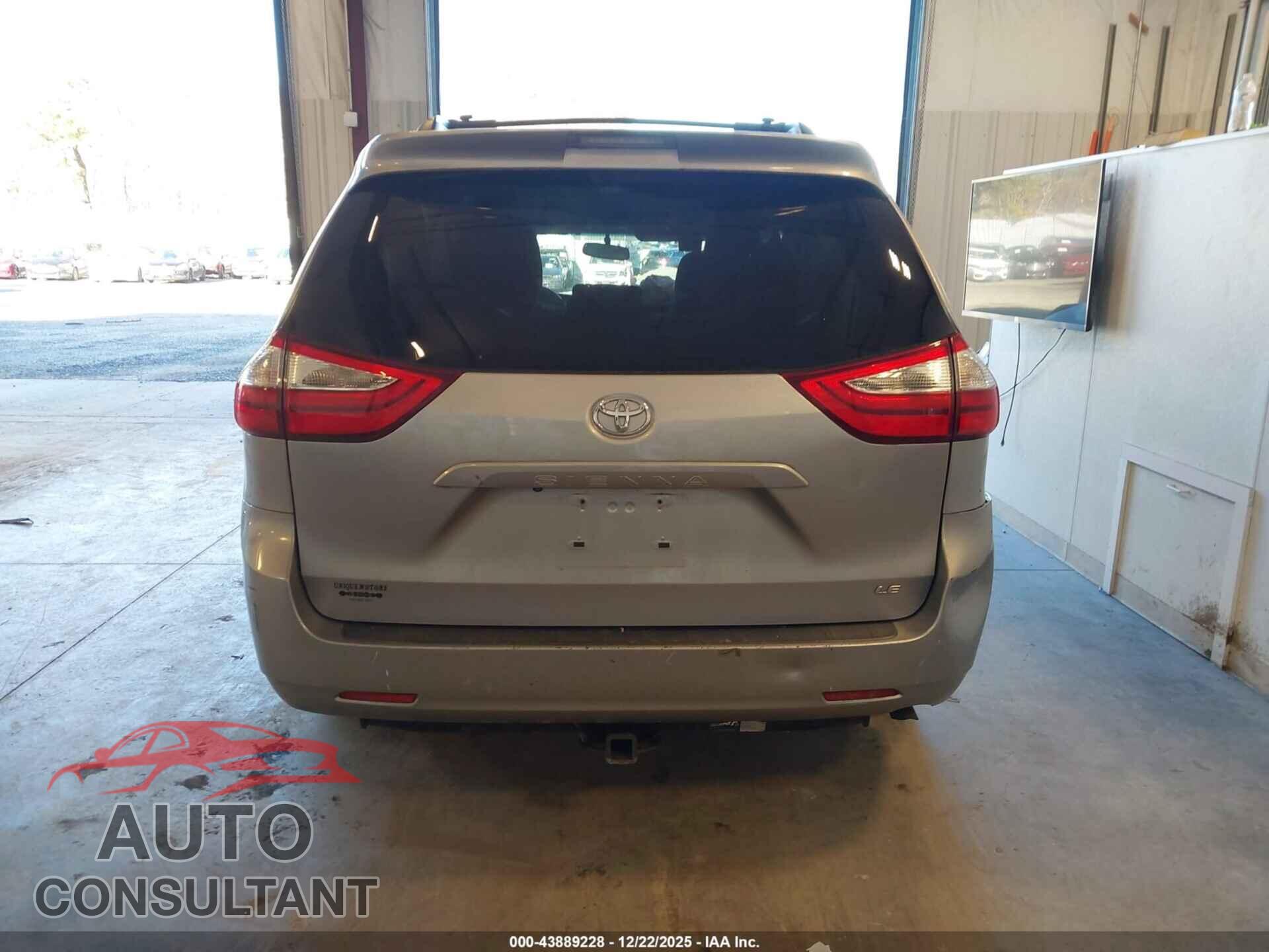 TOYOTA SIENNA 2017 - 5TDKZ3DC0HS856427