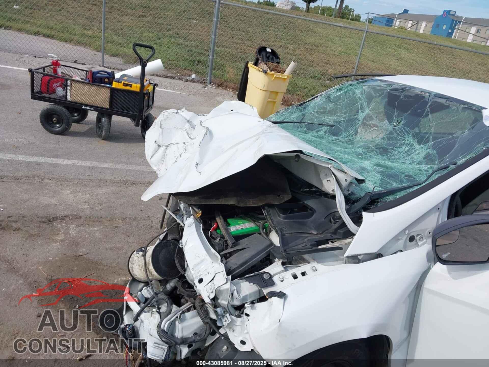 FORD FOCUS 2013 - 1FADP3E2XDL116082