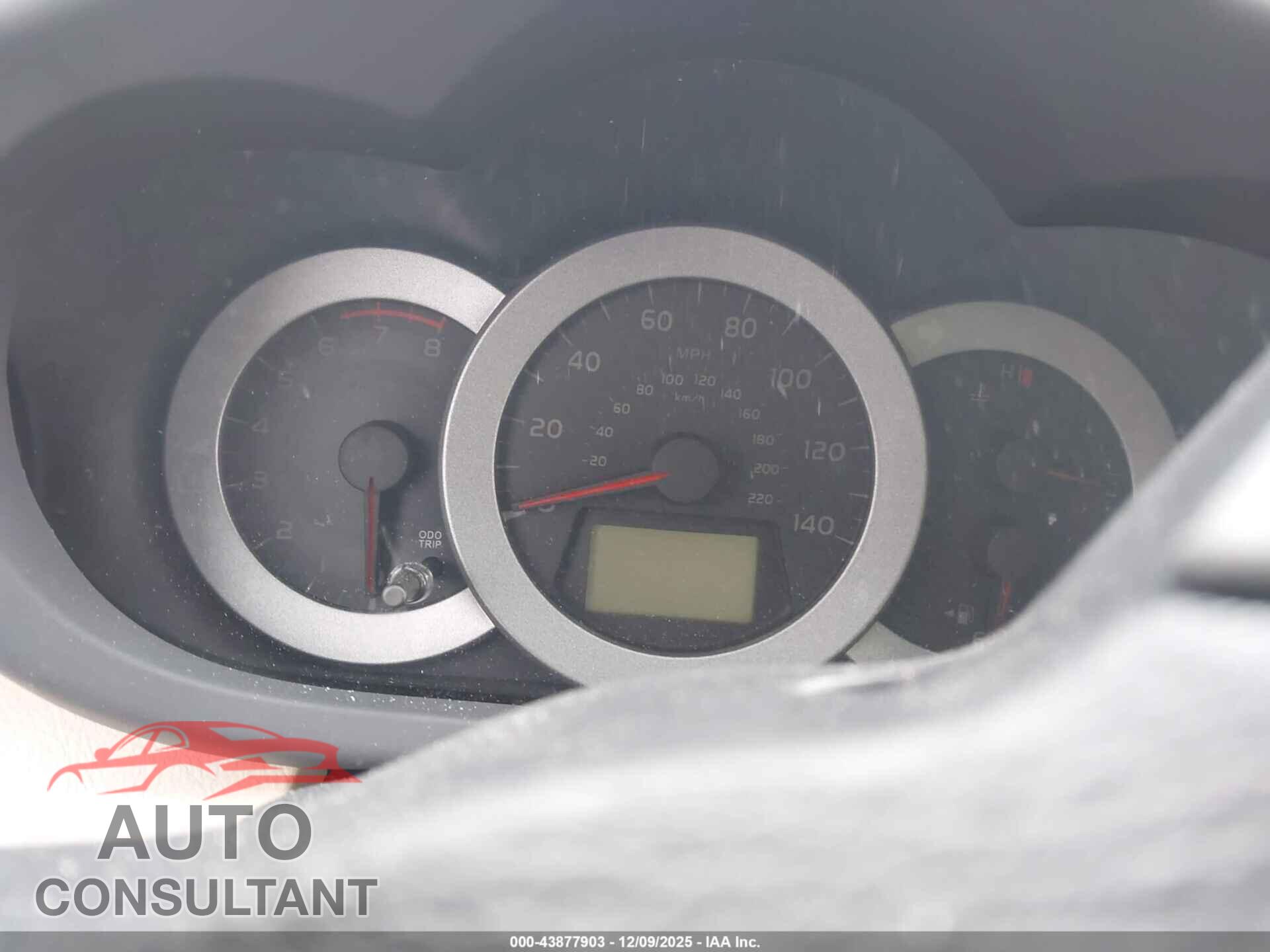 TOYOTA RAV4 2012 - 2T3KF4DV2CW145609