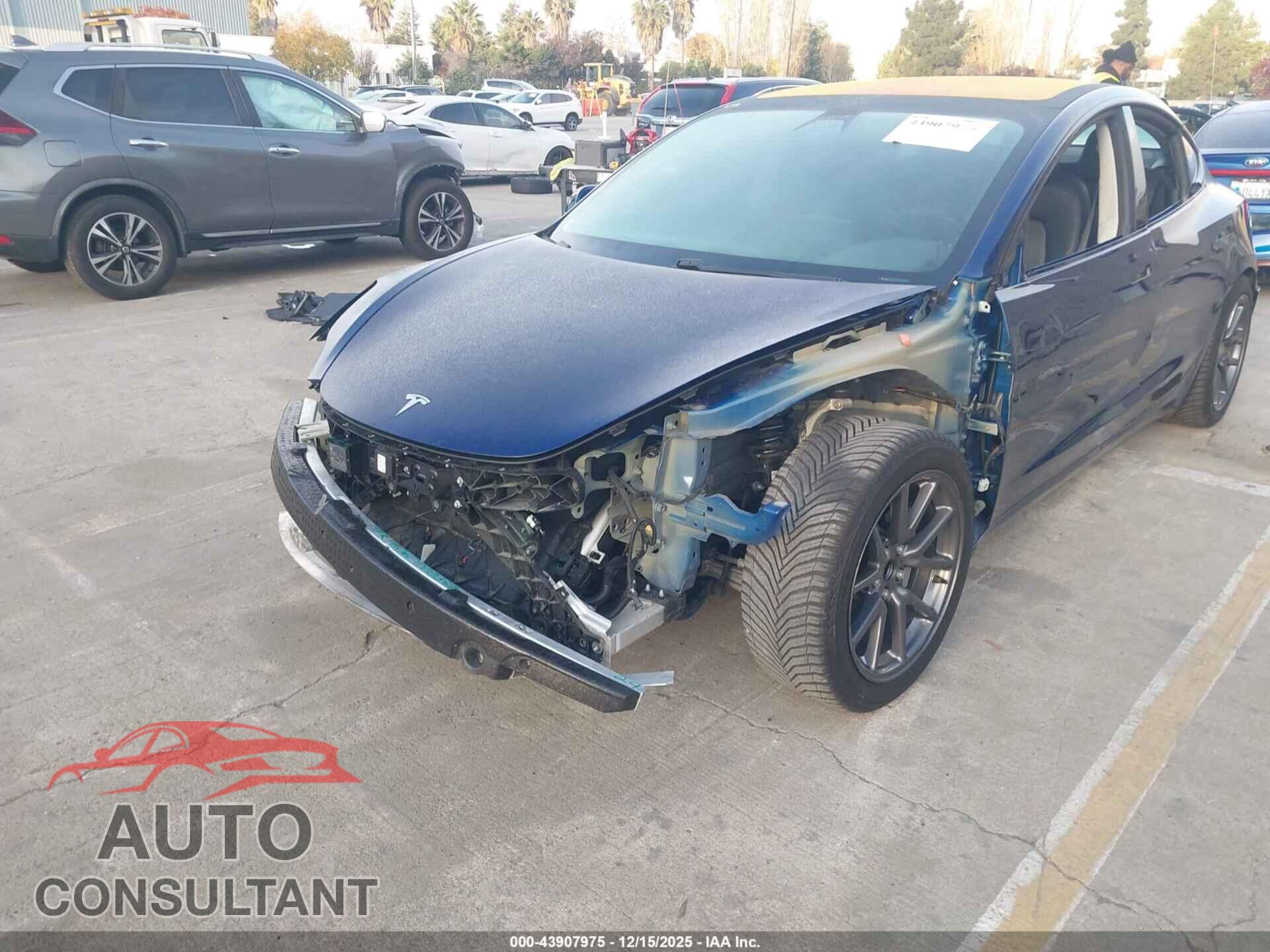 TESLA MODEL 3 2018 - 5YJ3E1EA3JF007355