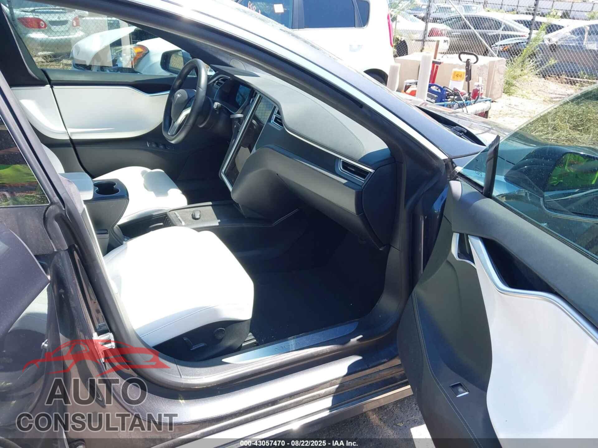TESLA MODEL S 2017 - 5YJSA1E20HF229121