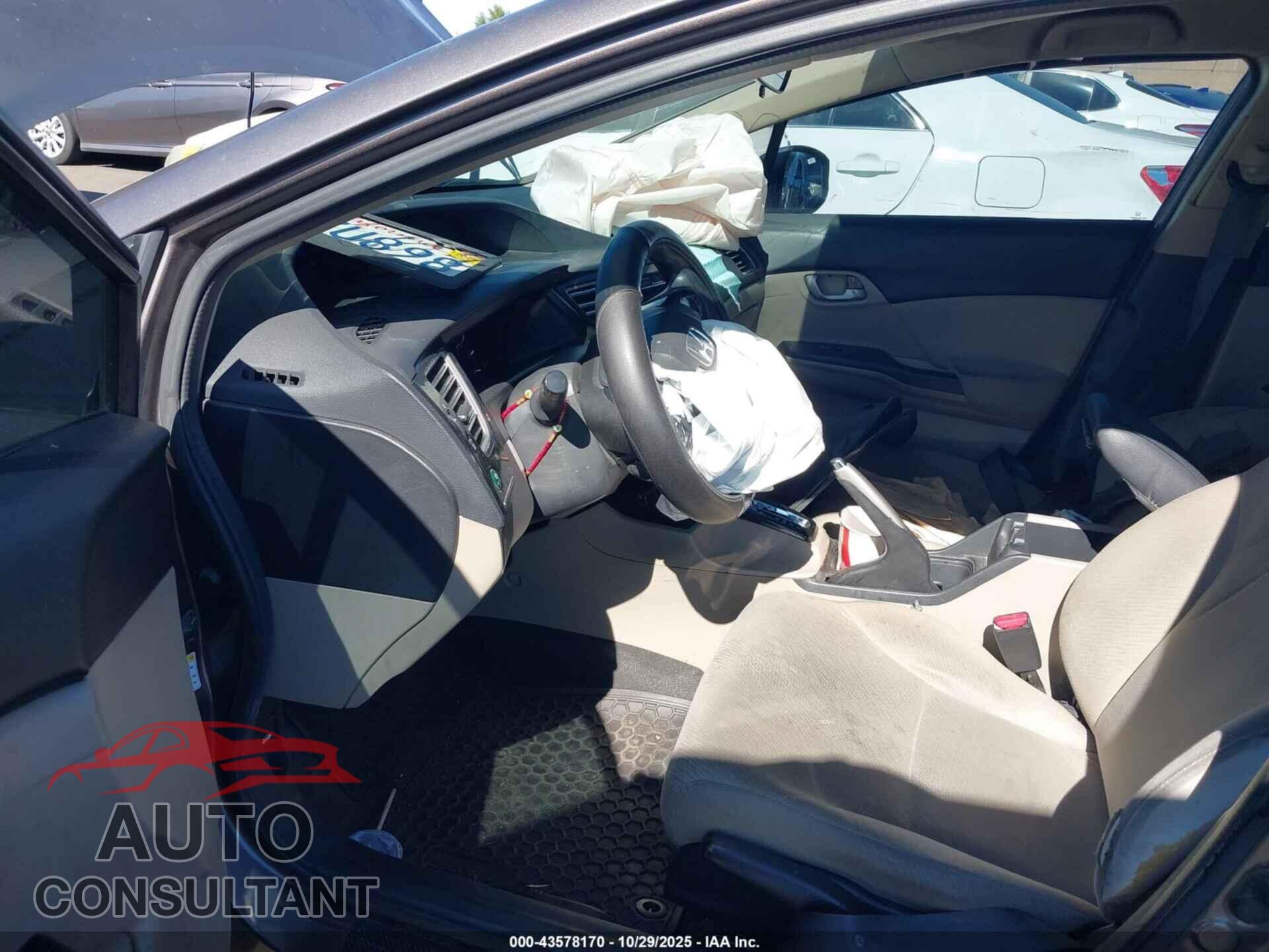 HONDA CIVIC 2013 - 2HGFB2F53DH572184