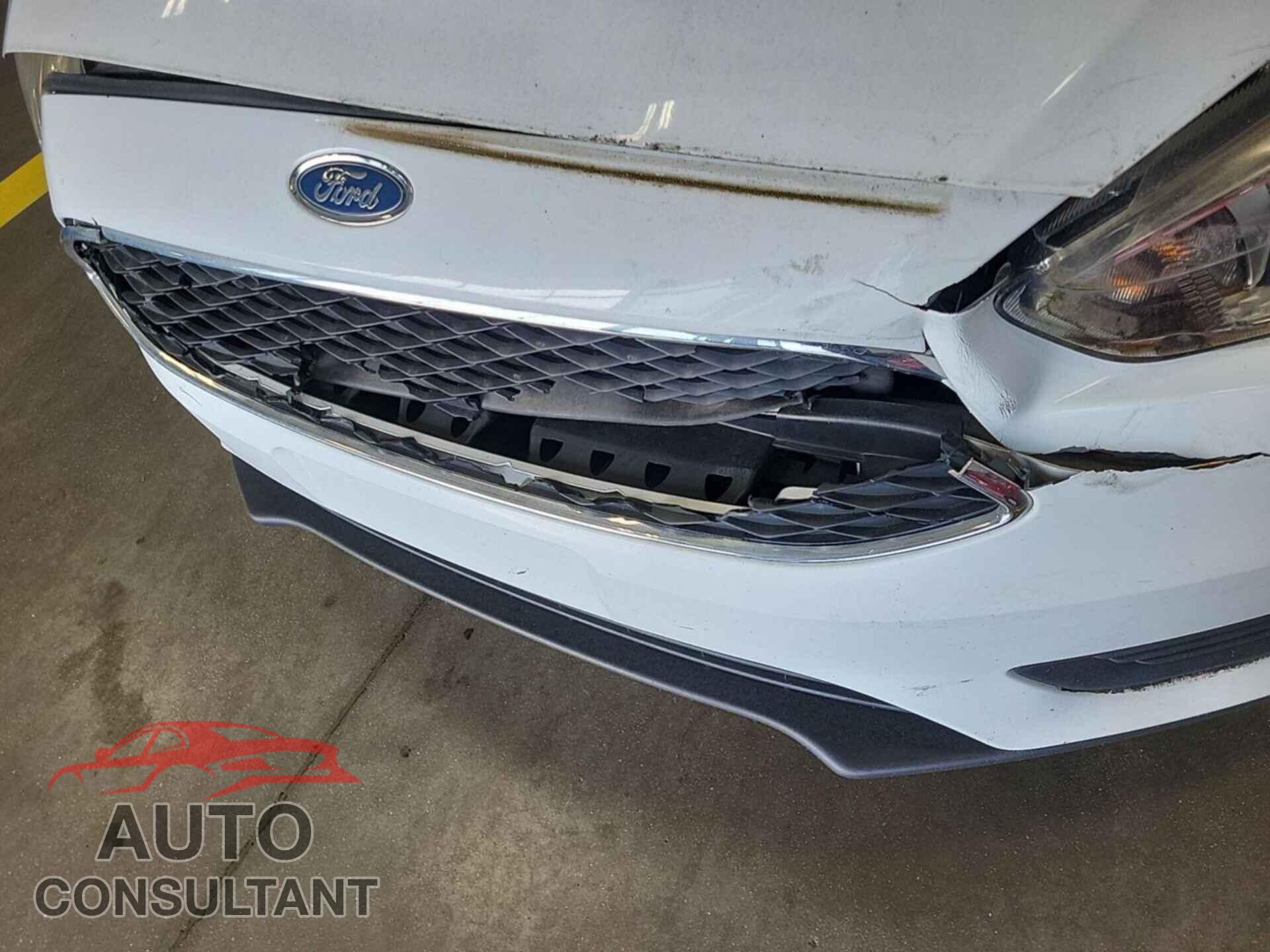 FORD FOCUS 2016 - 1FADP3E2XGL226067