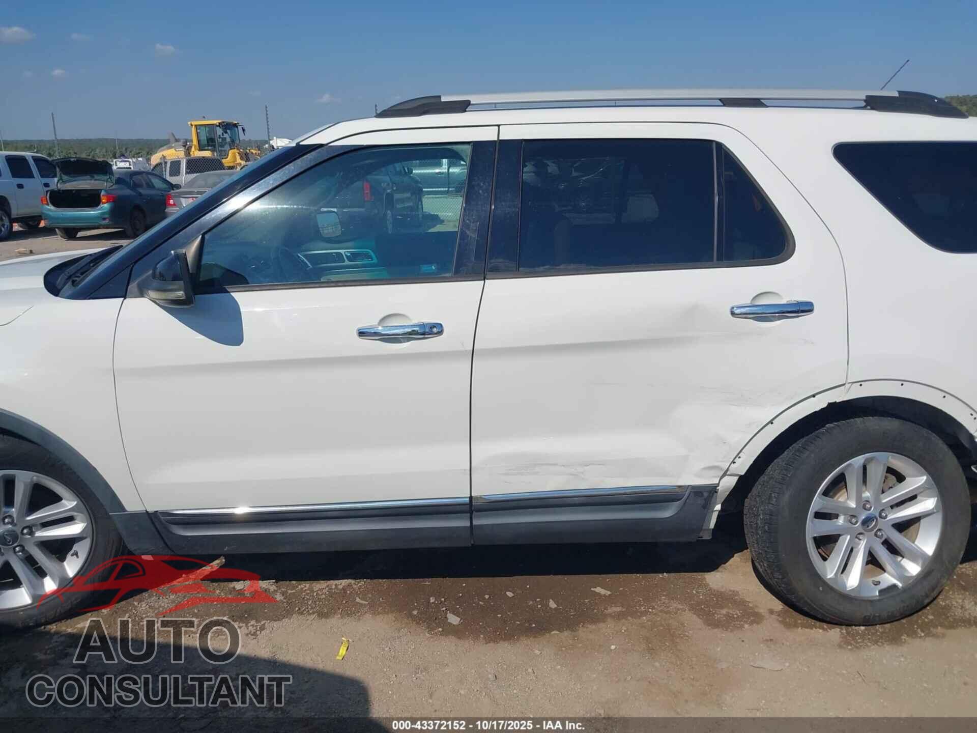 FORD EXPLORER 2011 - 1FMHK8D82BGA01894