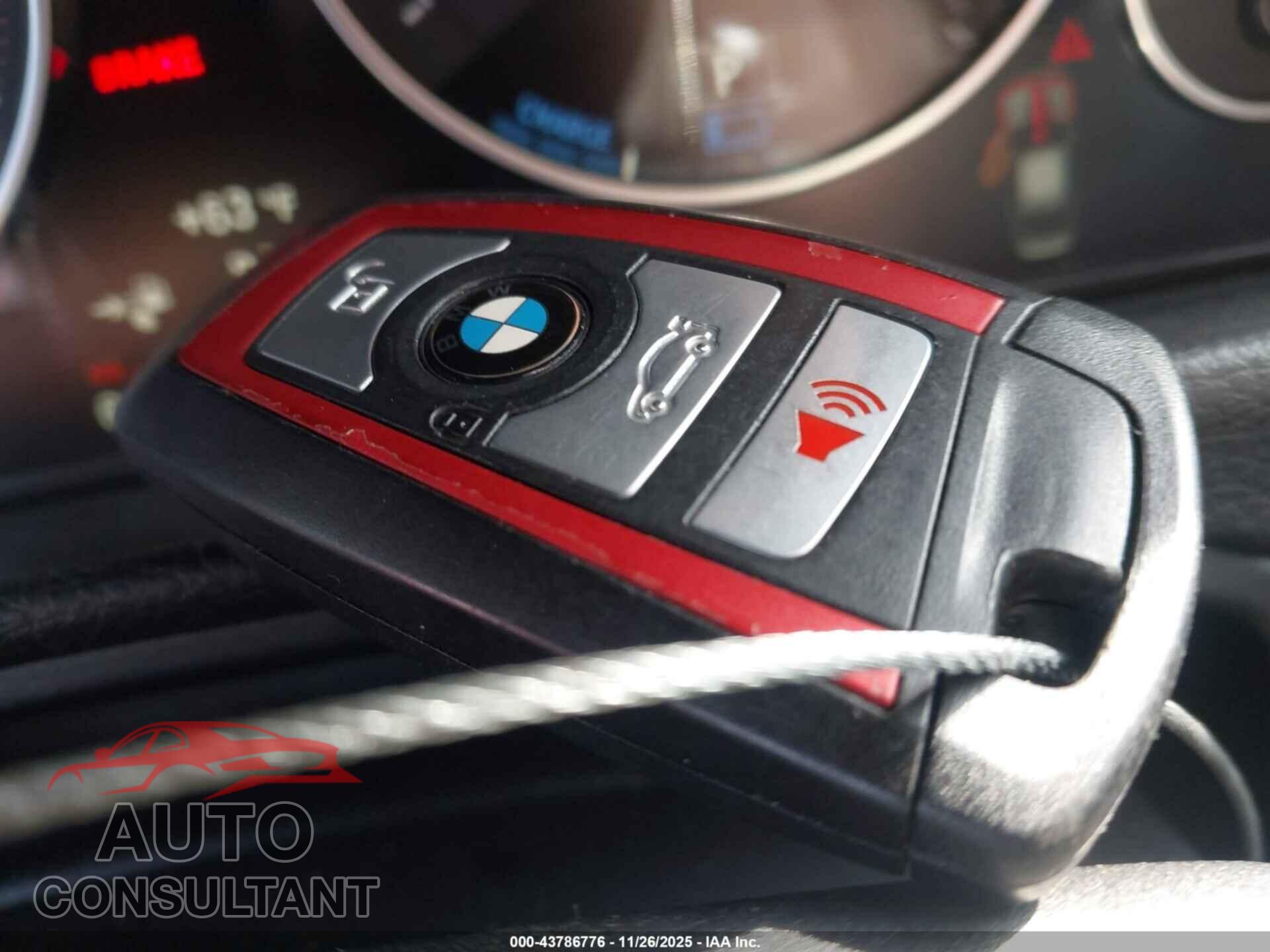 BMW 330E 2017 - WBA8E1C31HA159306