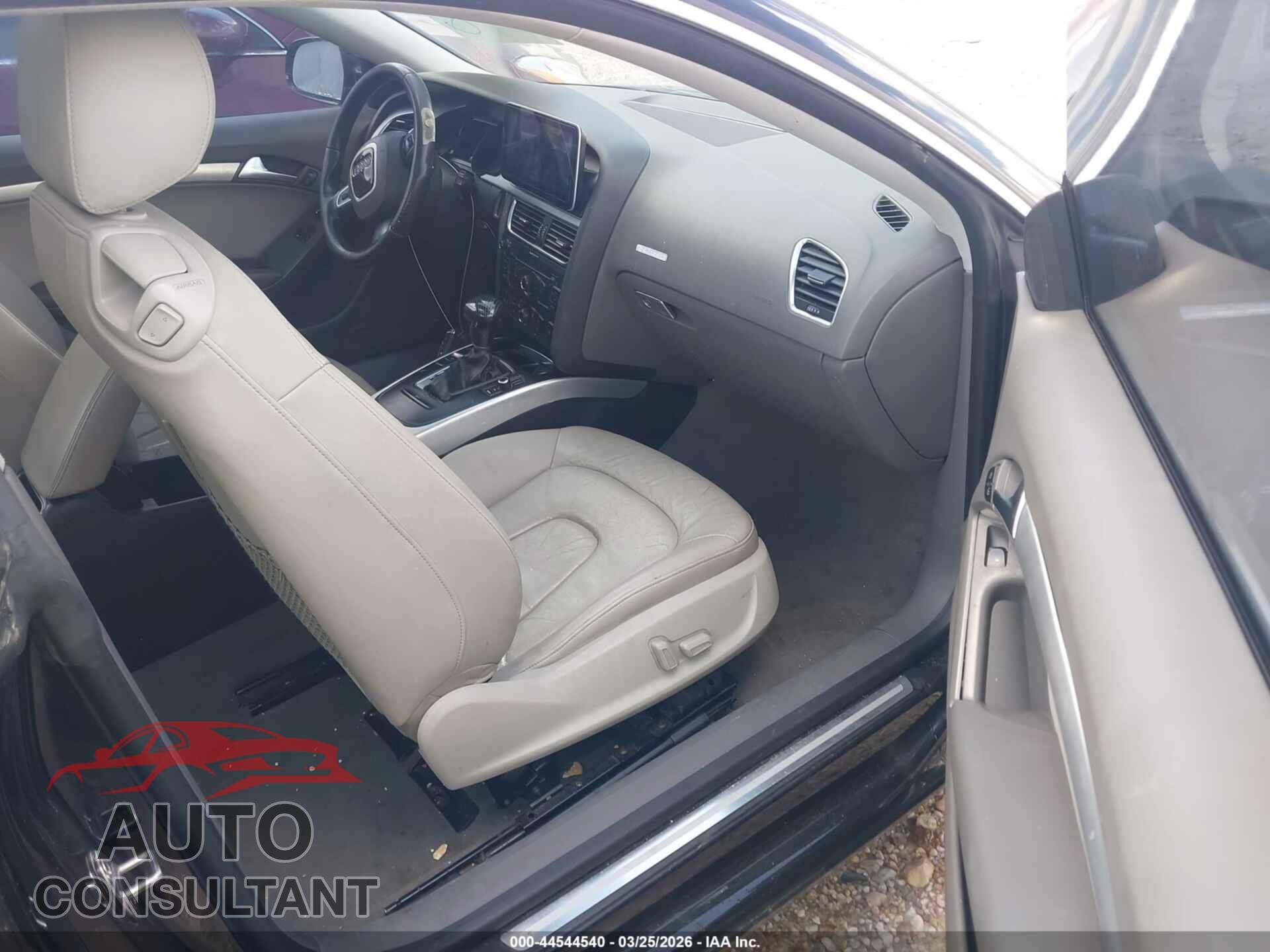 AUDI A5 2011 - WAUCFAFR1BA073878