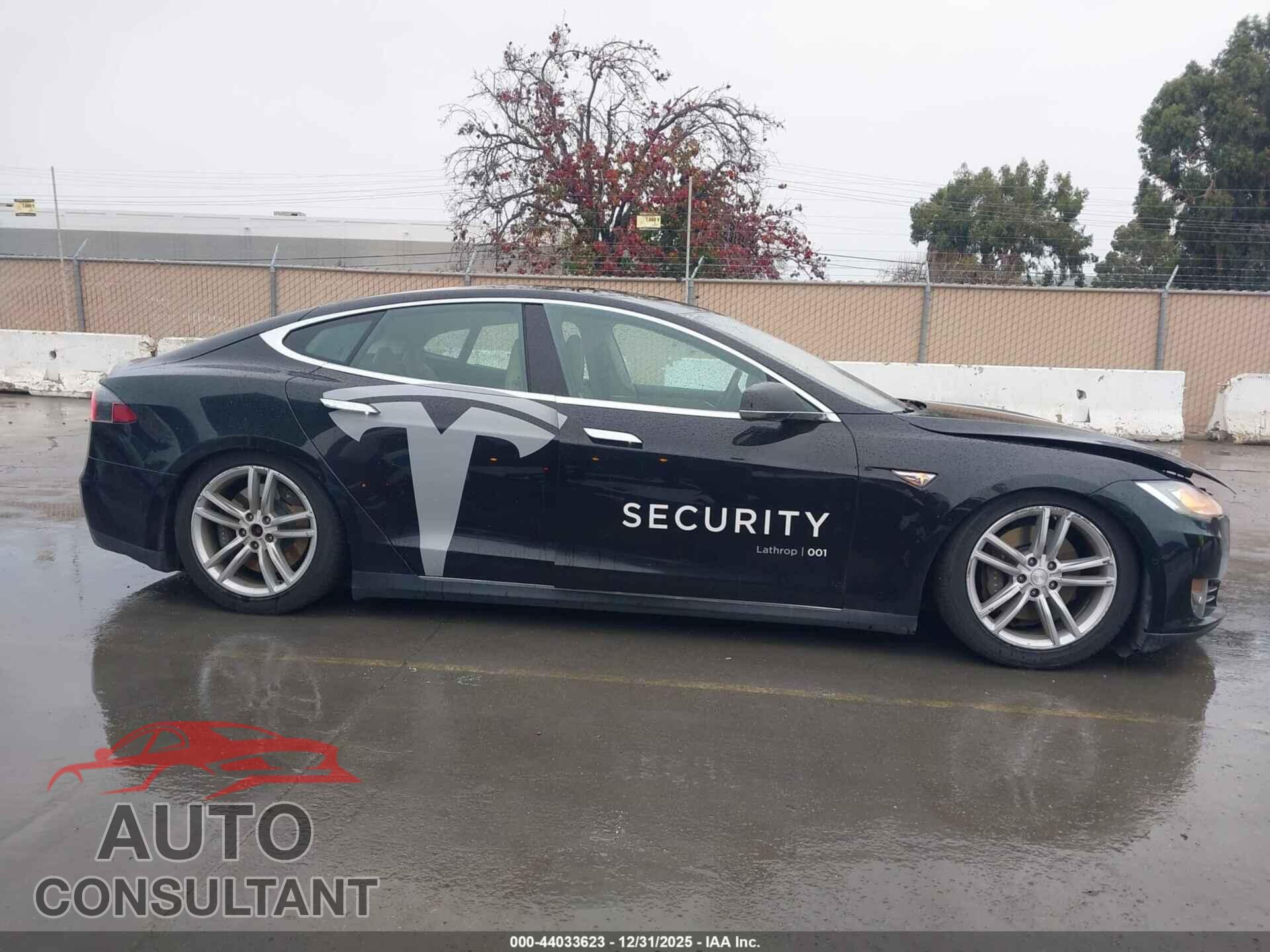 TESLA MODEL S 2014 - 5YJSA3S10EFP43330