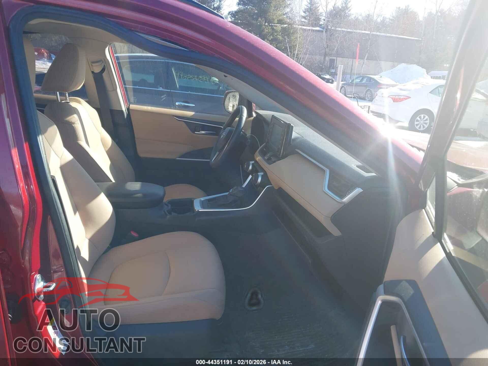 TOYOTA RAV4 2019 - JTMP1RFV4KD018368