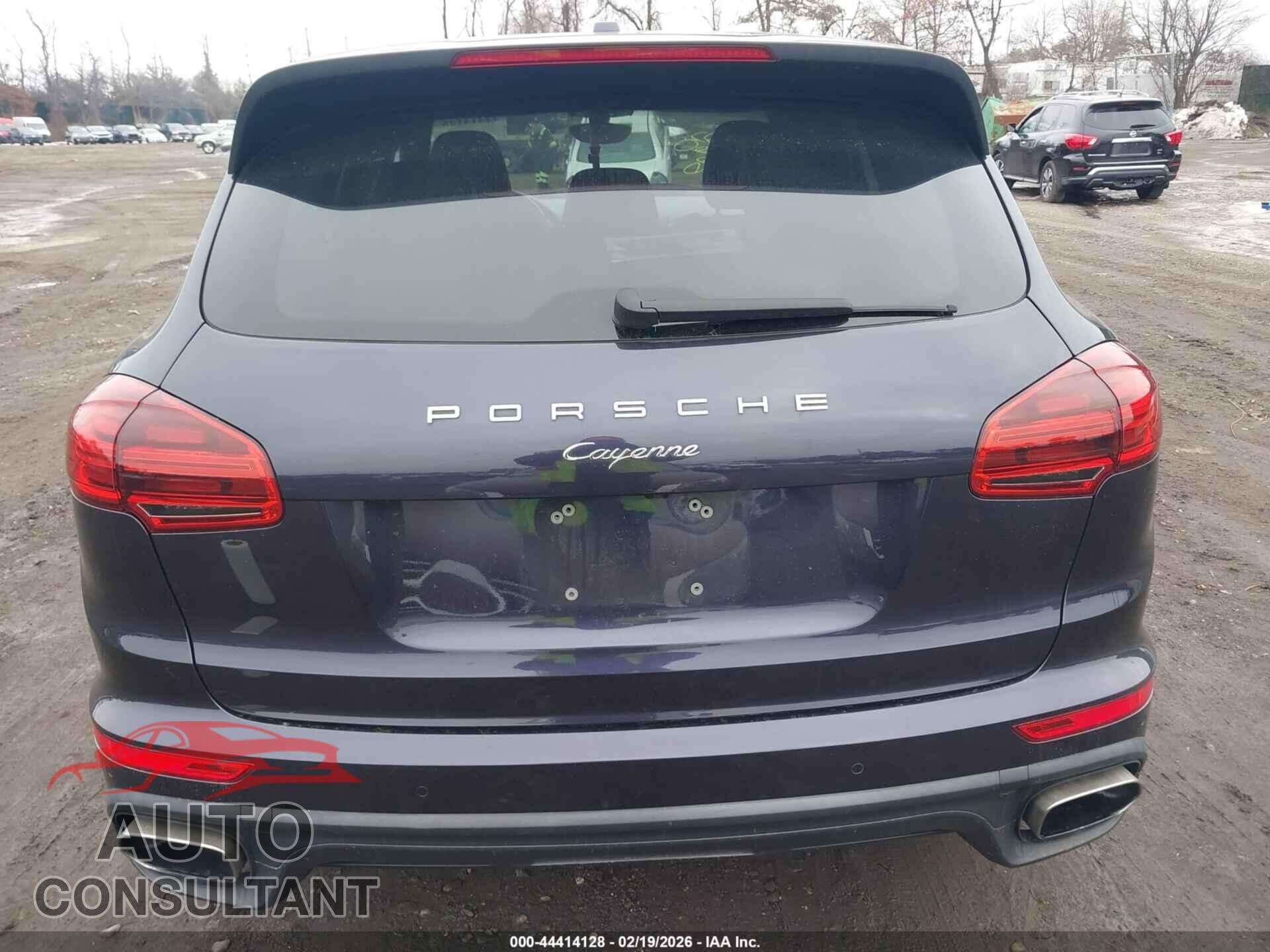 PORSCHE CAYENNE 2017 - WP1AA2A22HKA84513