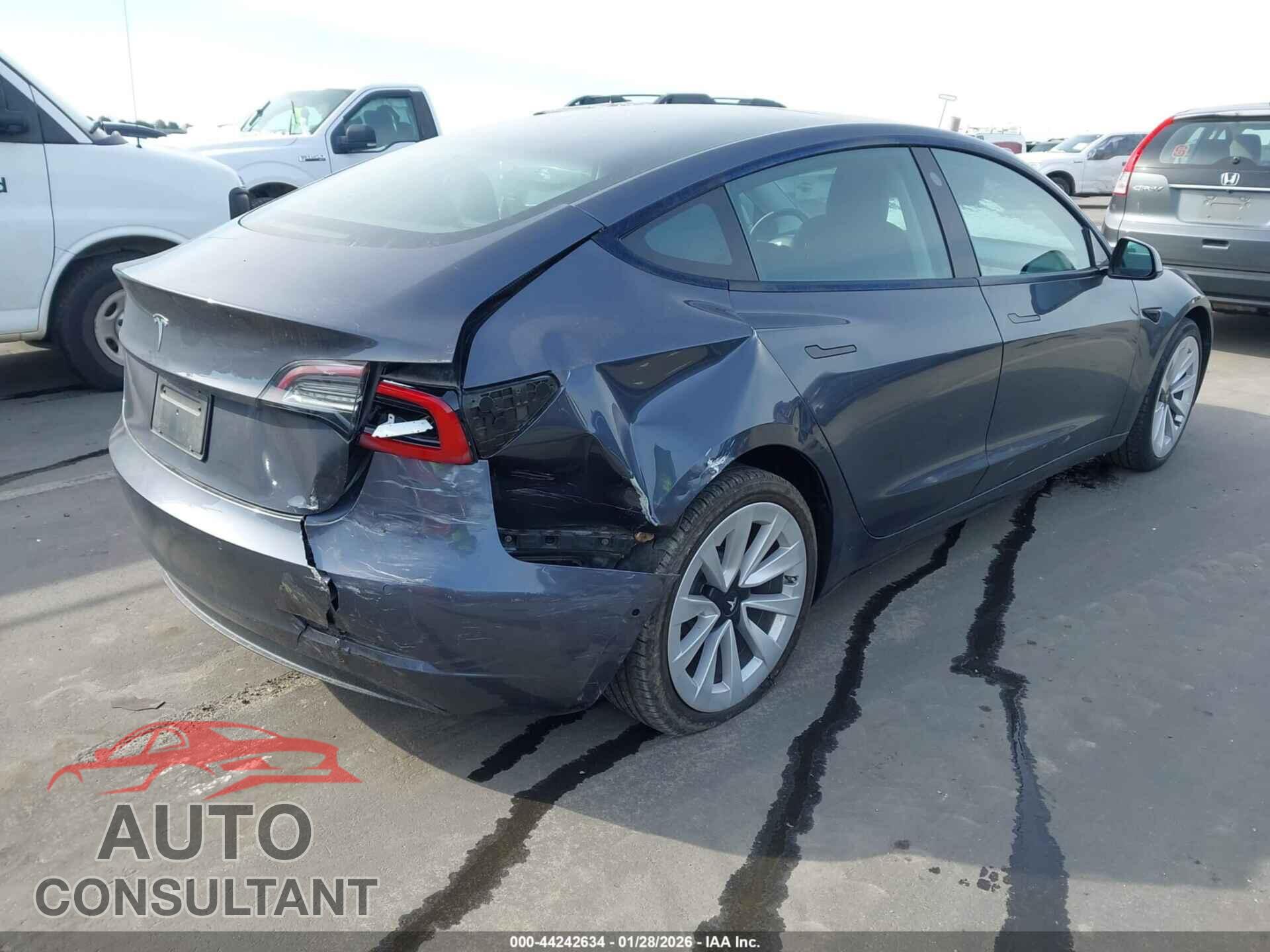 TESLA MODEL 3 2021 - 5YJ3E1EA0MF031858