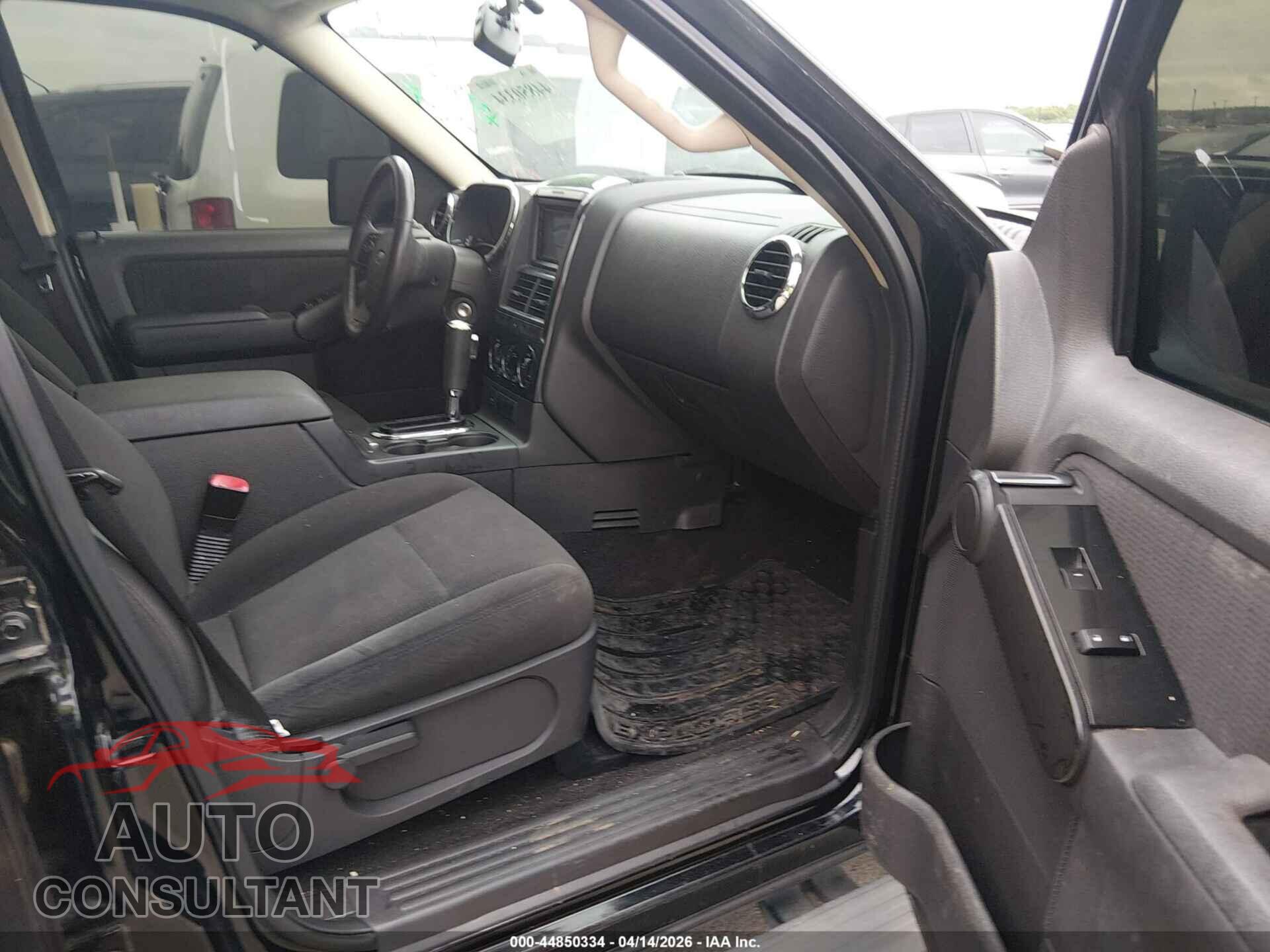 FORD EXPLORER 2010 - 1FMEU6DE8AUA38245