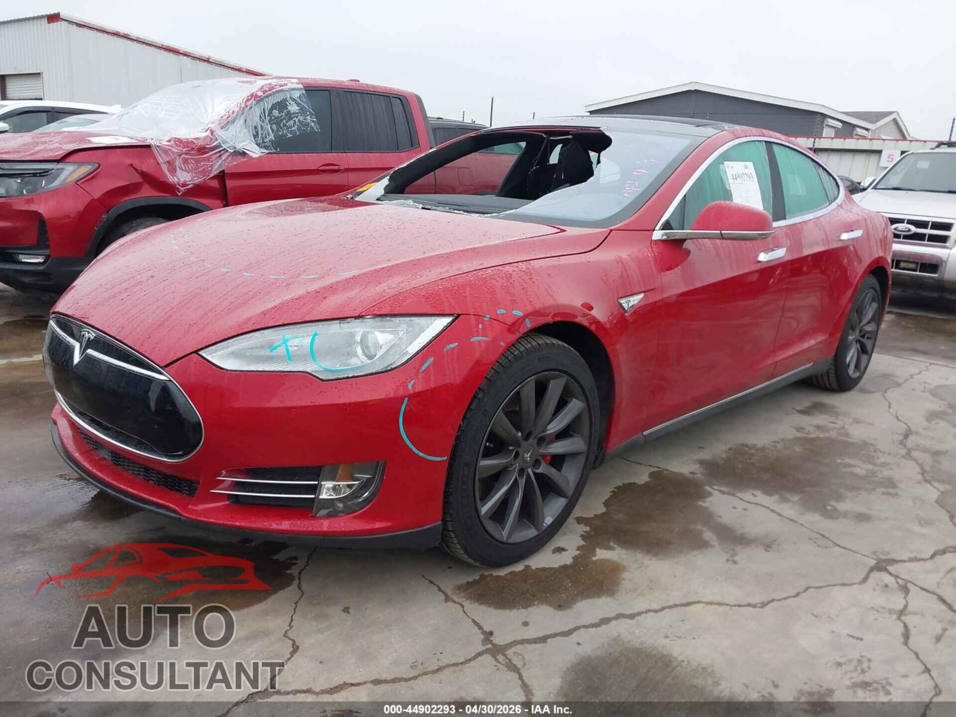TESLA MODEL S 2015 - 5YJSA1E49FF114015