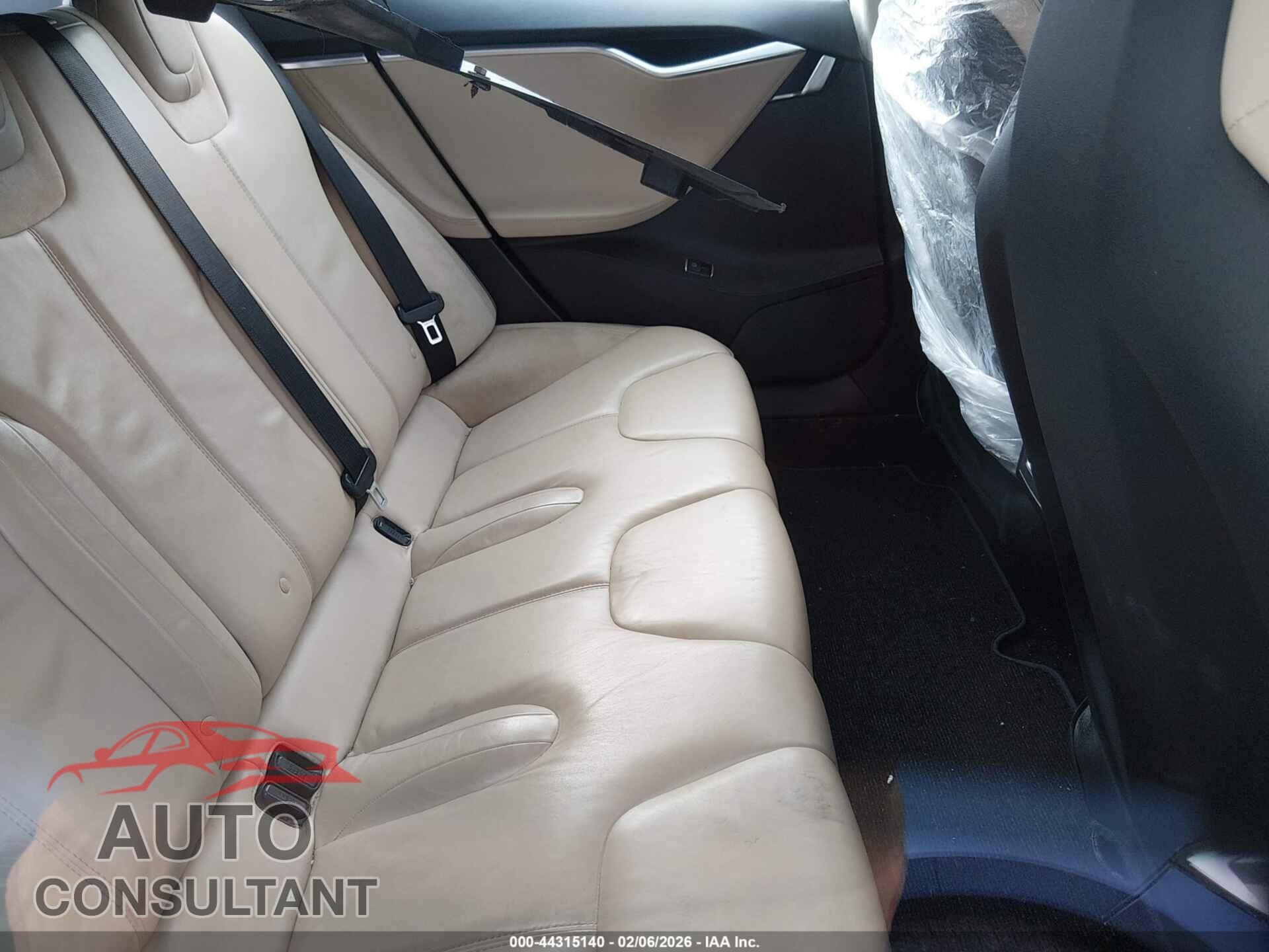 TESLA MODEL S 2013 - 5YJSA1DP5DFP16287