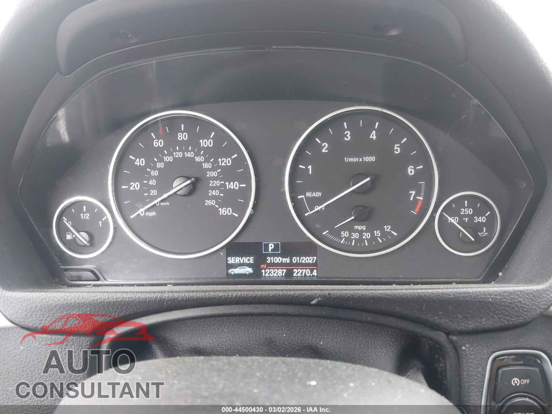 BMW 320I 2015 - WBA3C3C57FP664838