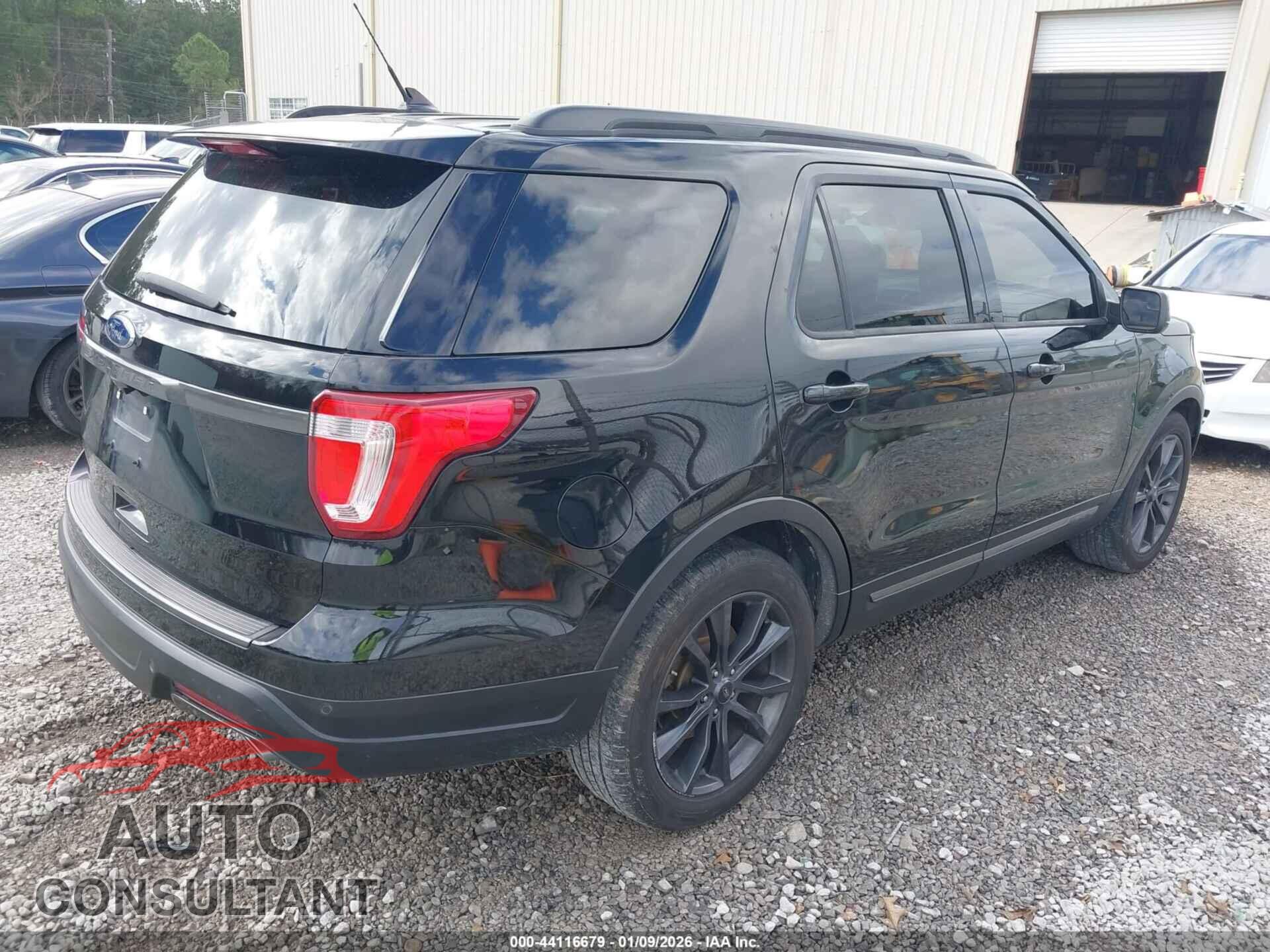 FORD EXPLORER 2018 - 1FM5K7D85JGB39540
