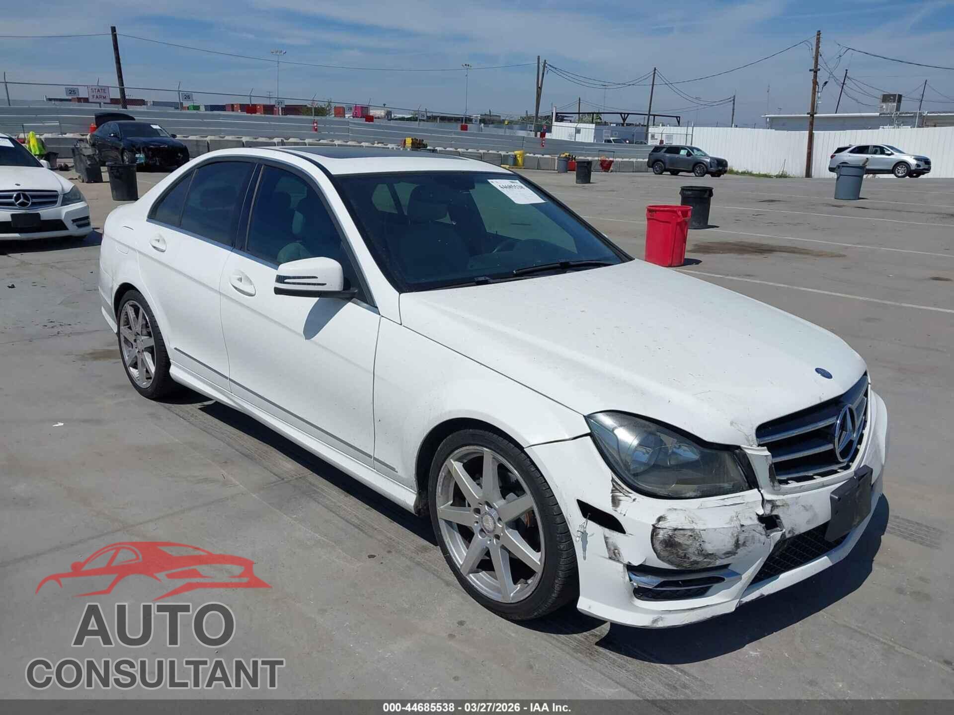 MERCEDES-BENZ C 250 2014 - WDDGF4HB5EA959007