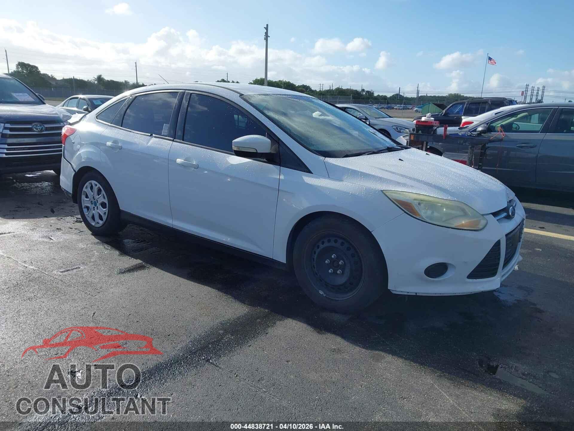 FORD FOCUS 2014 - 1FADP3F21EL403407