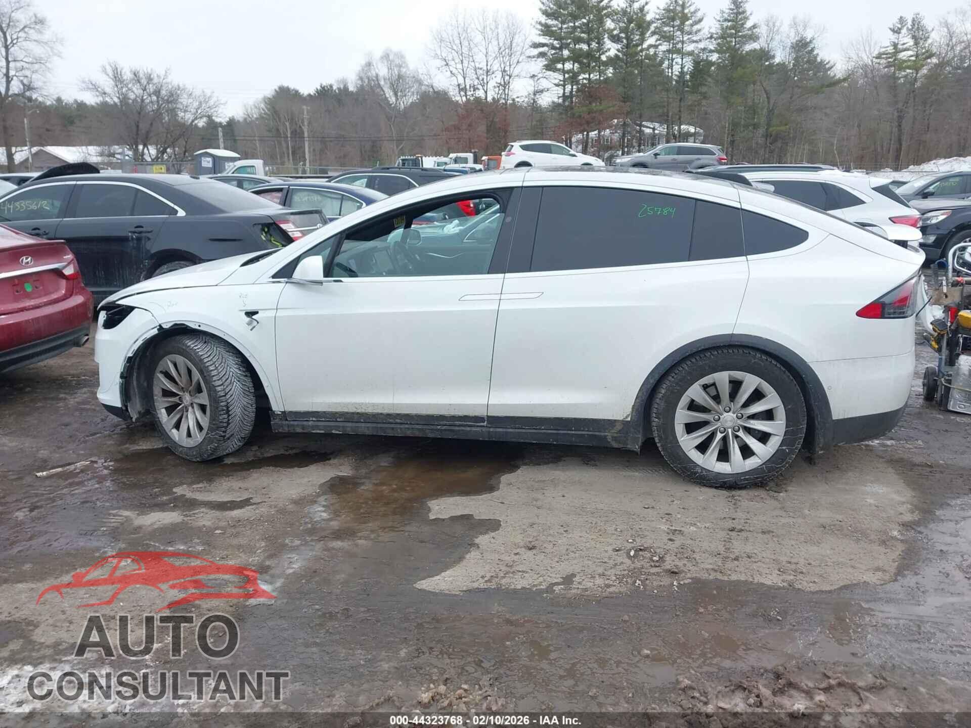 TESLA MODEL X 2017 - 5YJXCBE21HF057705