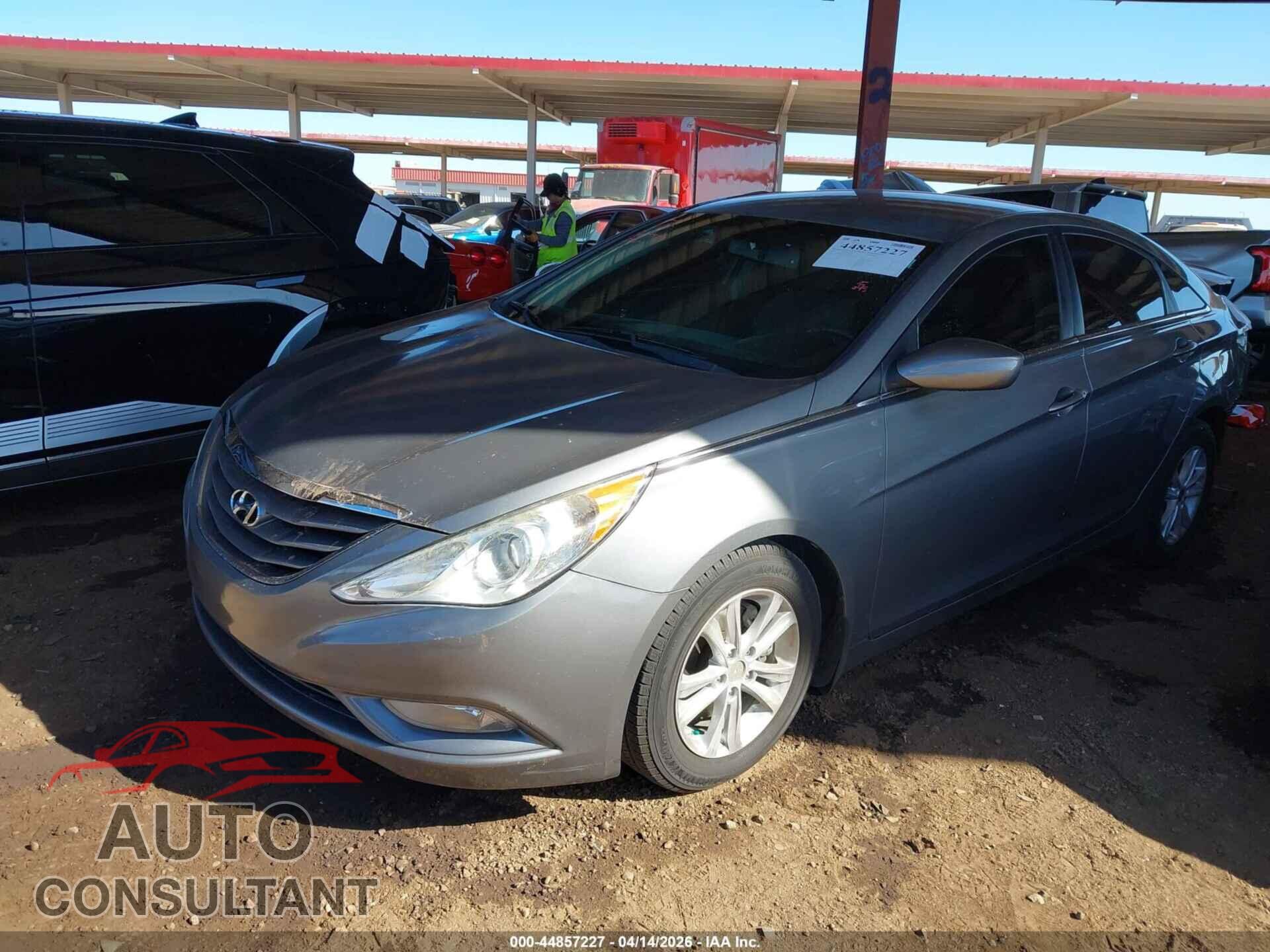 HYUNDAI SONATA 2013 - 5NPEB4AC4DH557678