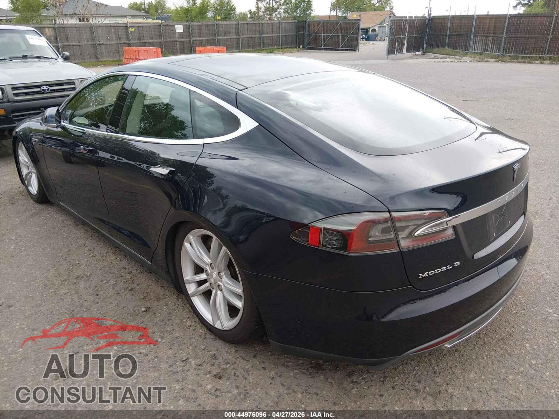 TESLA MODEL S 2013 - 5YJSA1CG9DFP03818