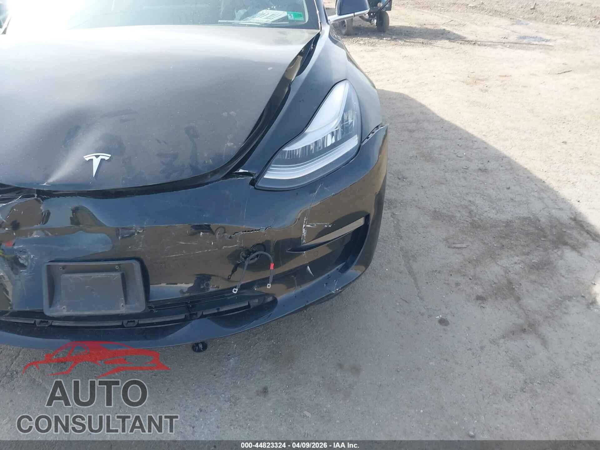 TESLA MODEL 3 2019 - 5YJ3E1EB3KF384357