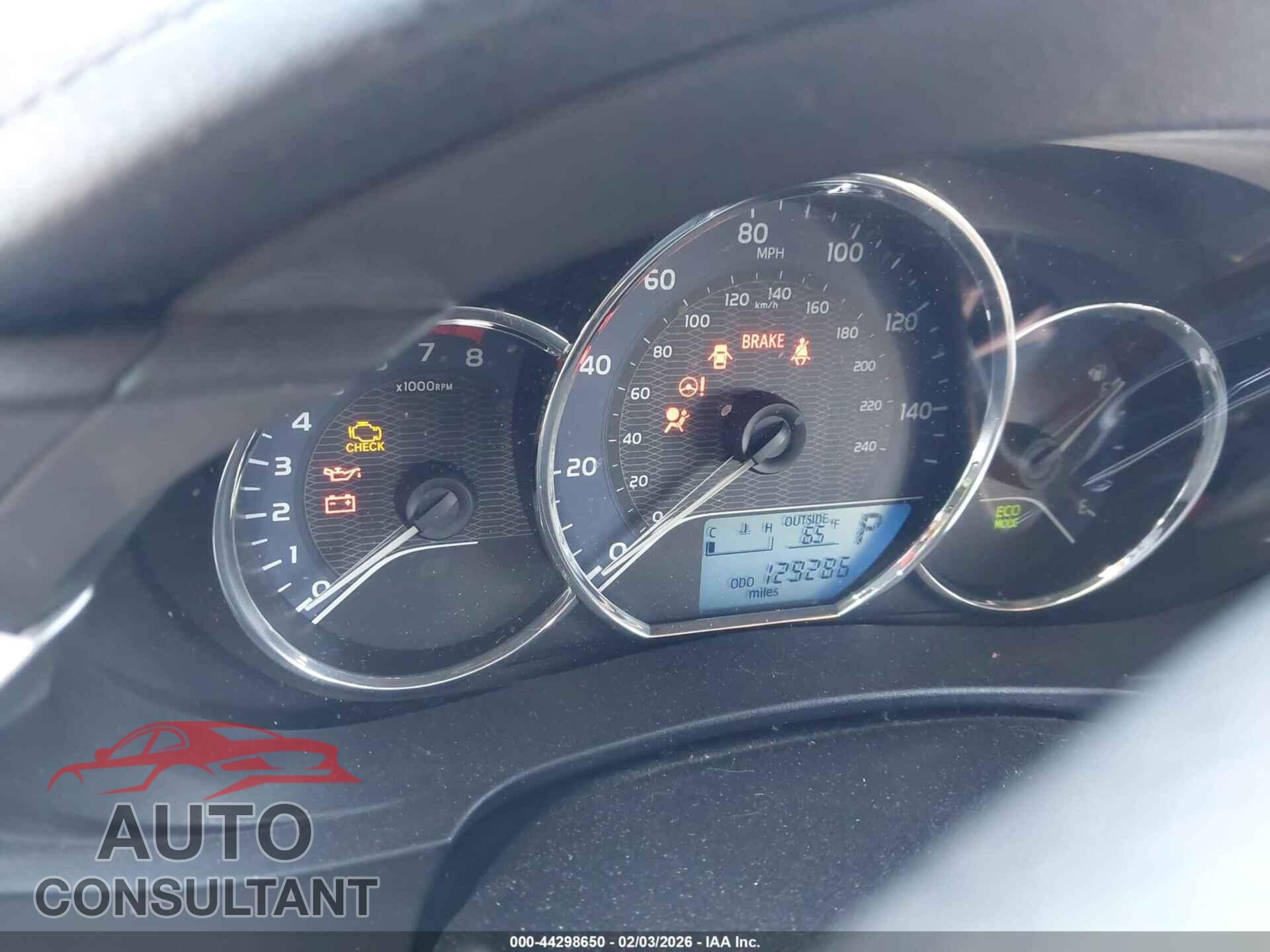 TOYOTA COROLLA 2014 - 2T1BPRHEXEC011285