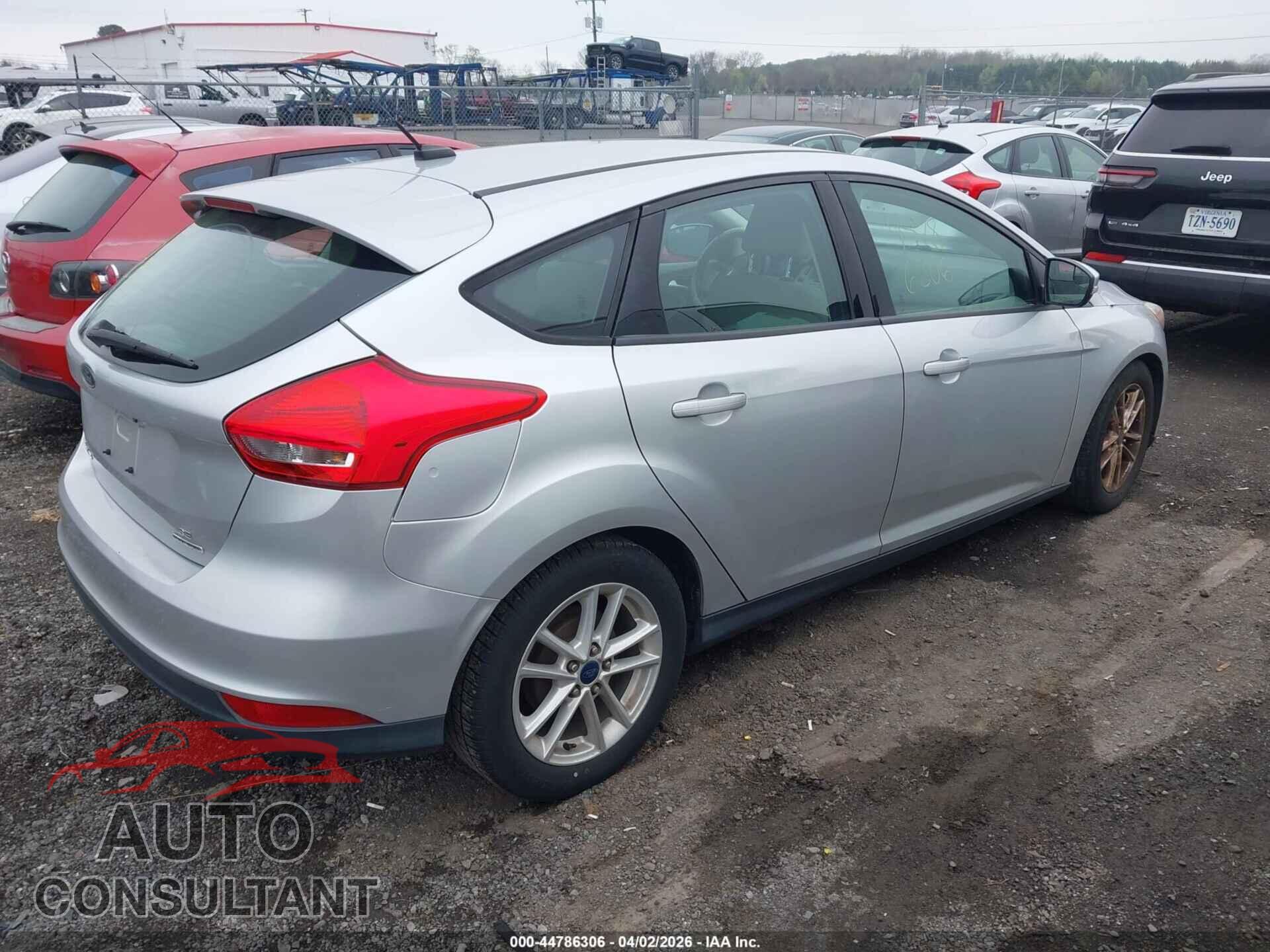 FORD FOCUS 2016 - 1FADP3K2XGL318428