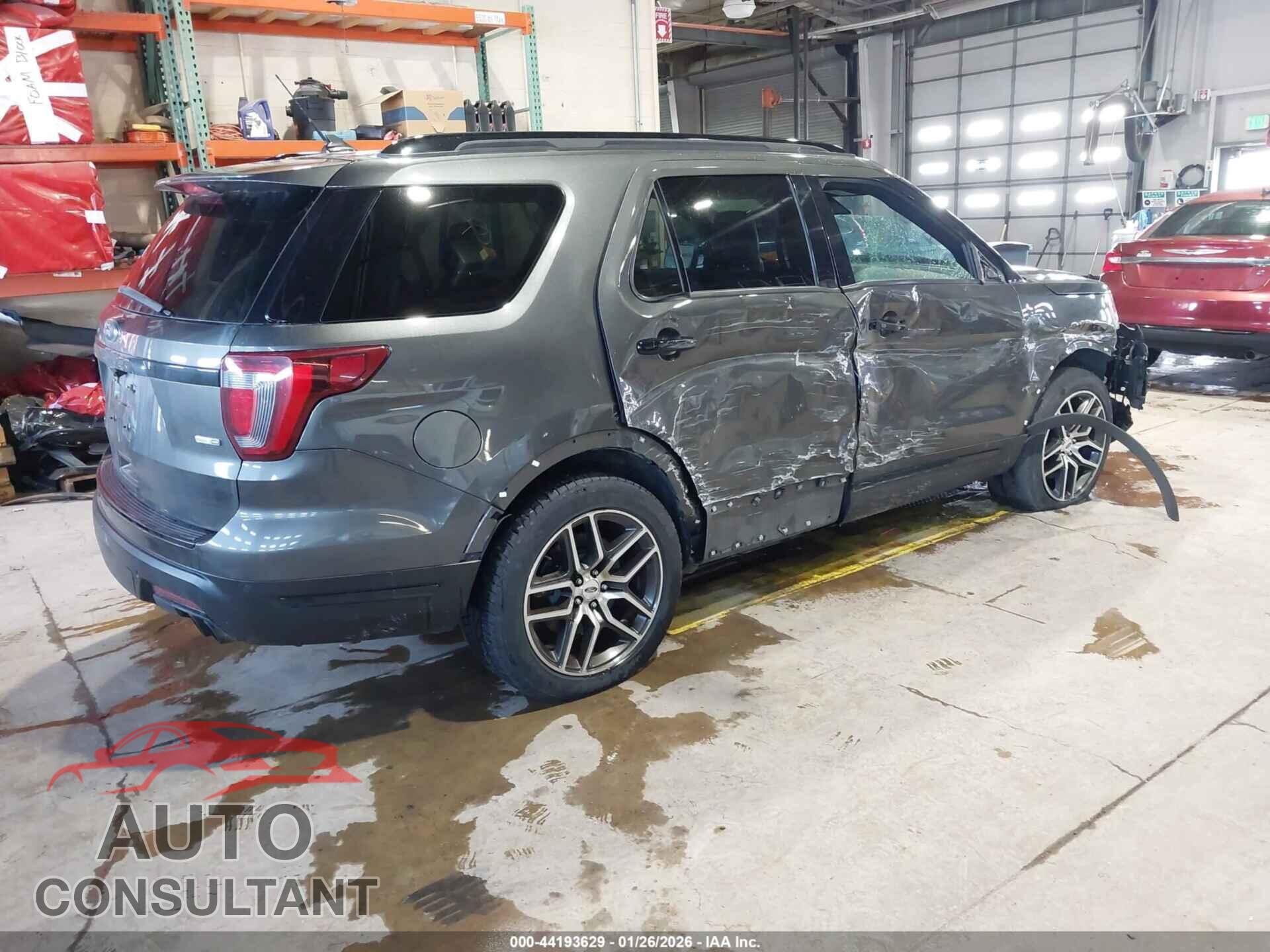 FORD EXPLORER 2018 - 1FM5K8GT2JGB29358