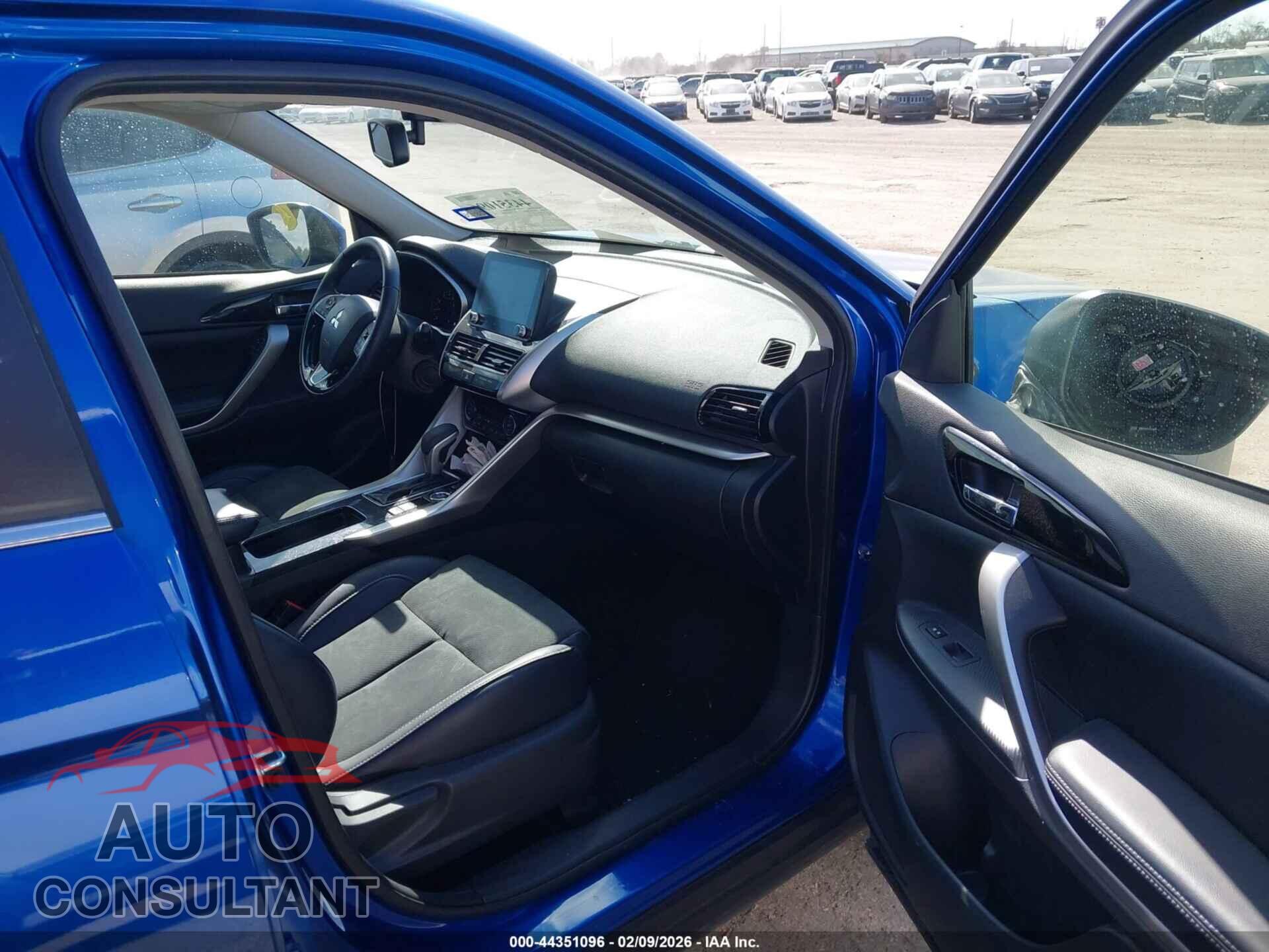 MITSUBISHI ECLIPSE CROSS 2024 - JA4ATWAA7RZ074685