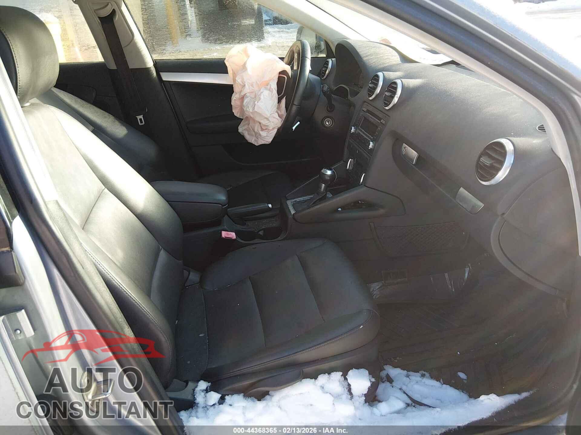 AUDI A3 2013 - WAUKJAFM7DA009622