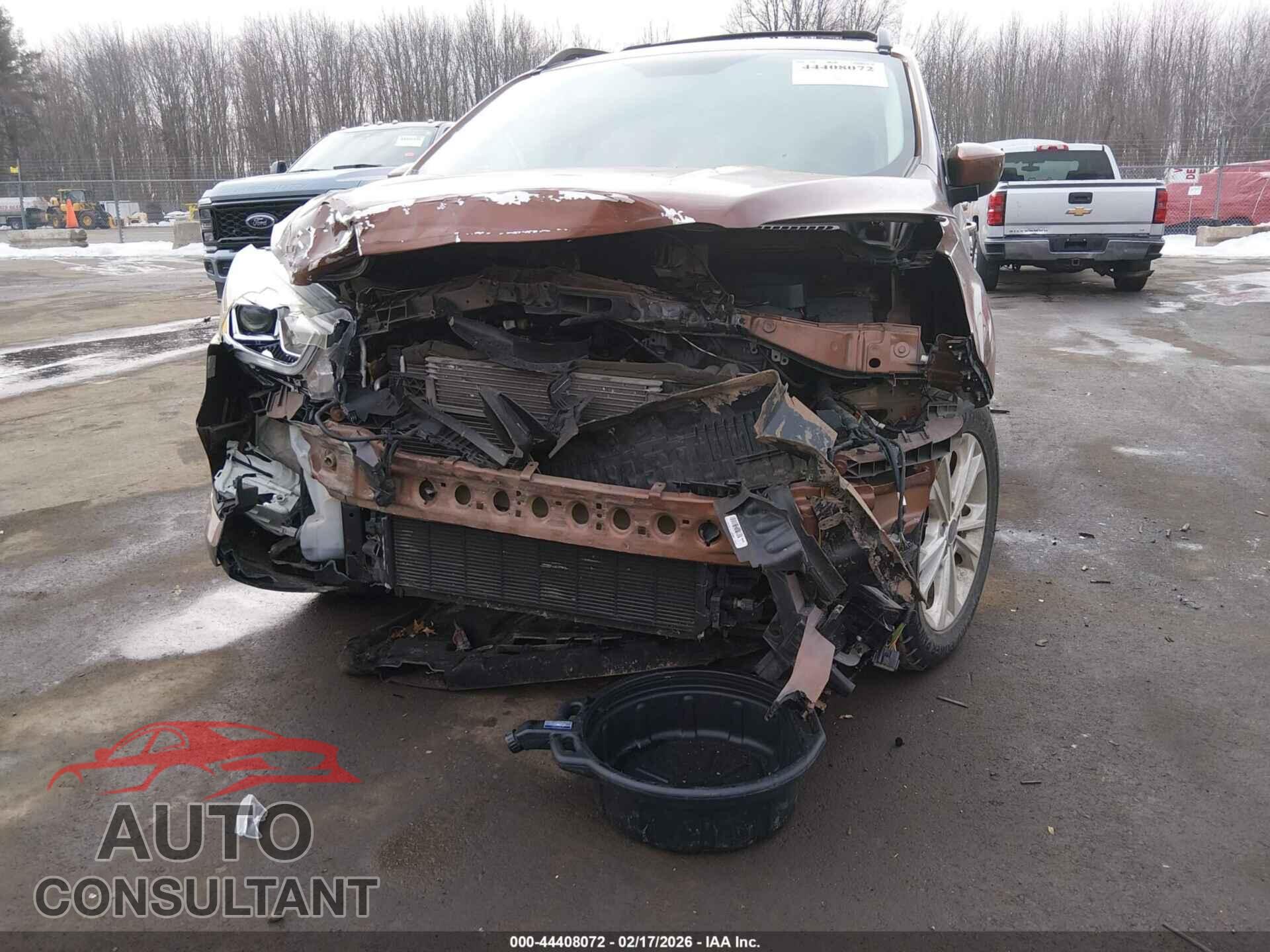 FORD ESCAPE 2017 - 1FMCU9GD7HUB22367