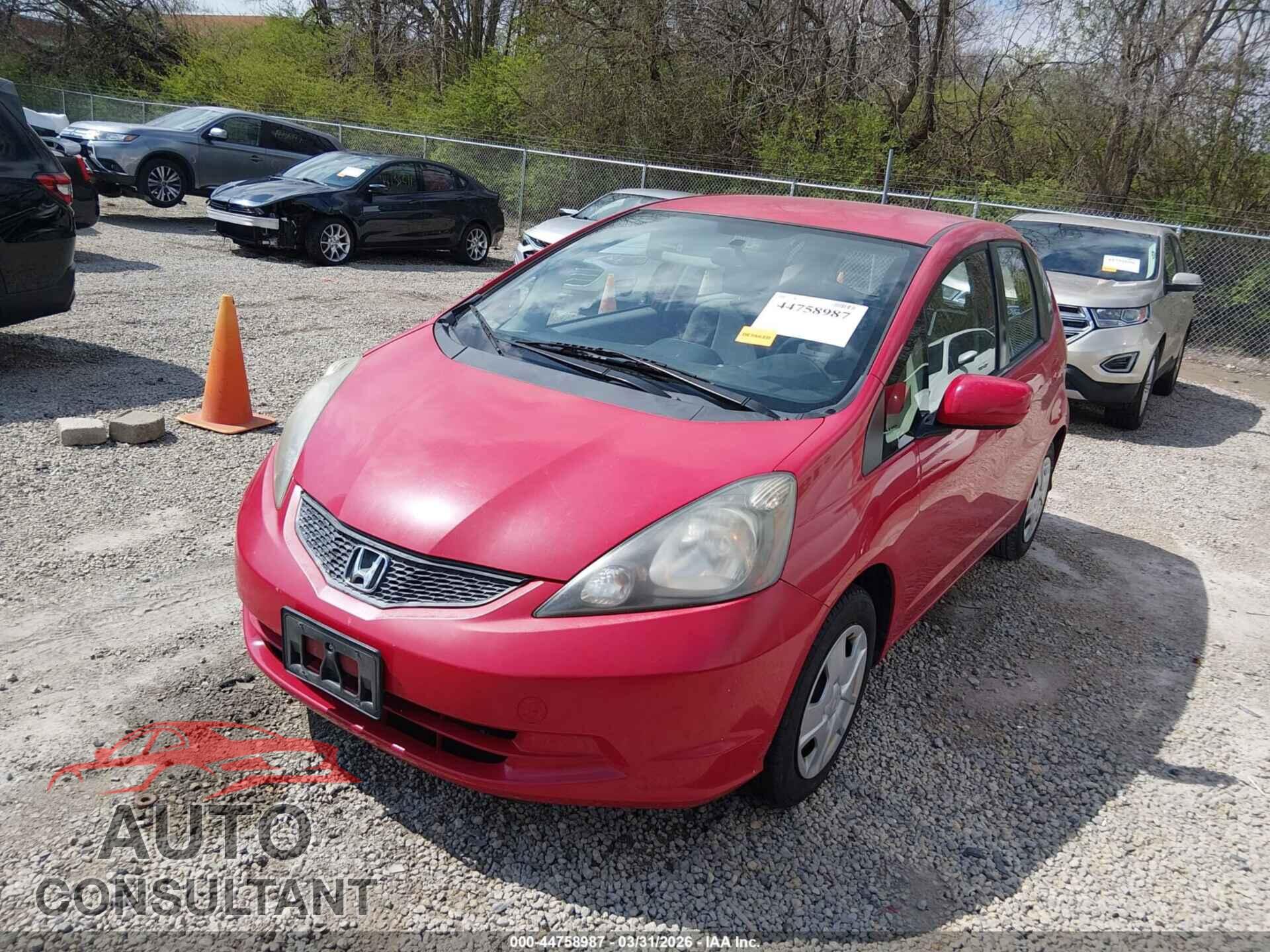 HONDA FIT 2013 - JHMGE8H36DC070585