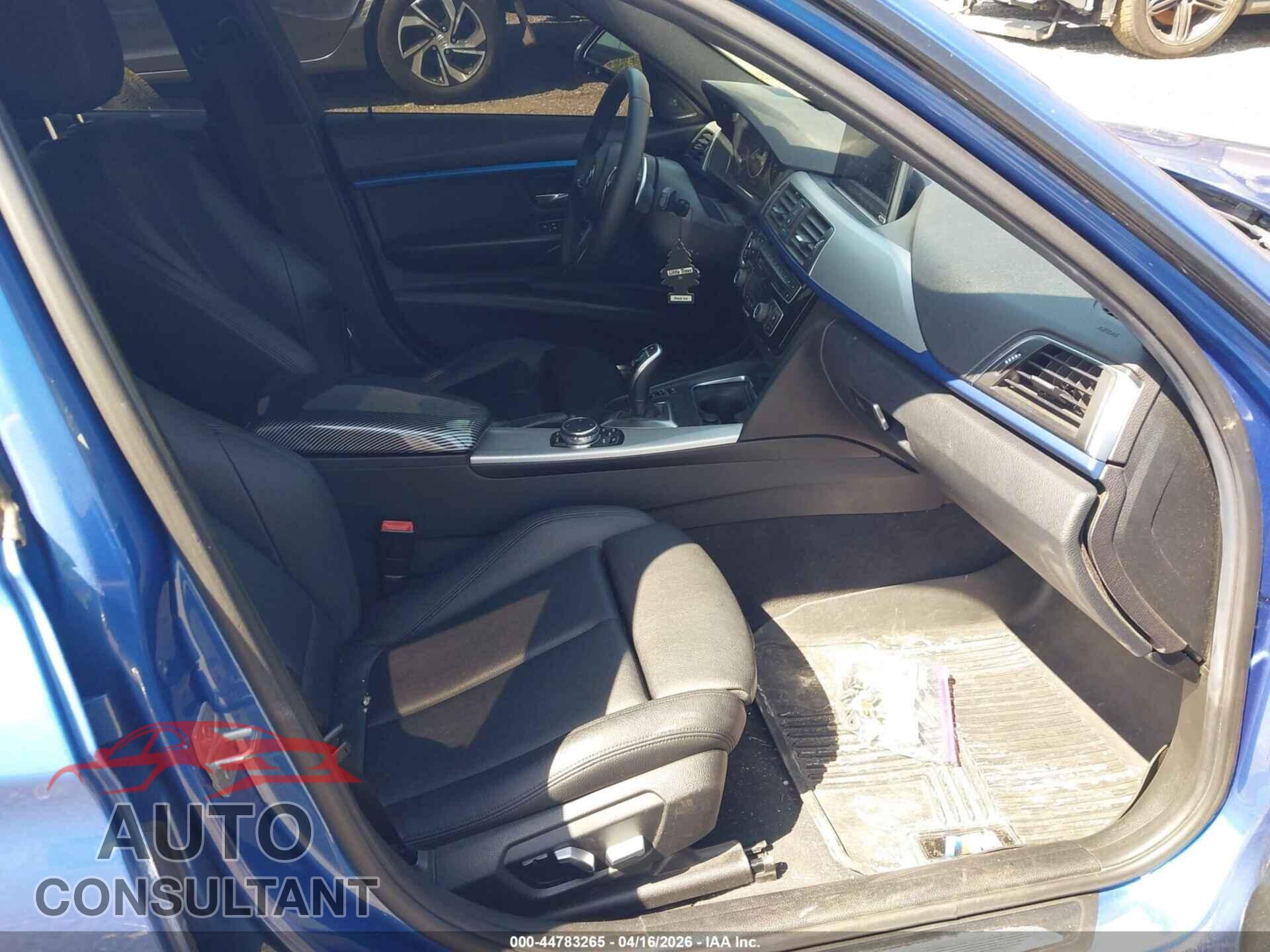 BMW 328I 2016 - WBA8E3G51GNU00053