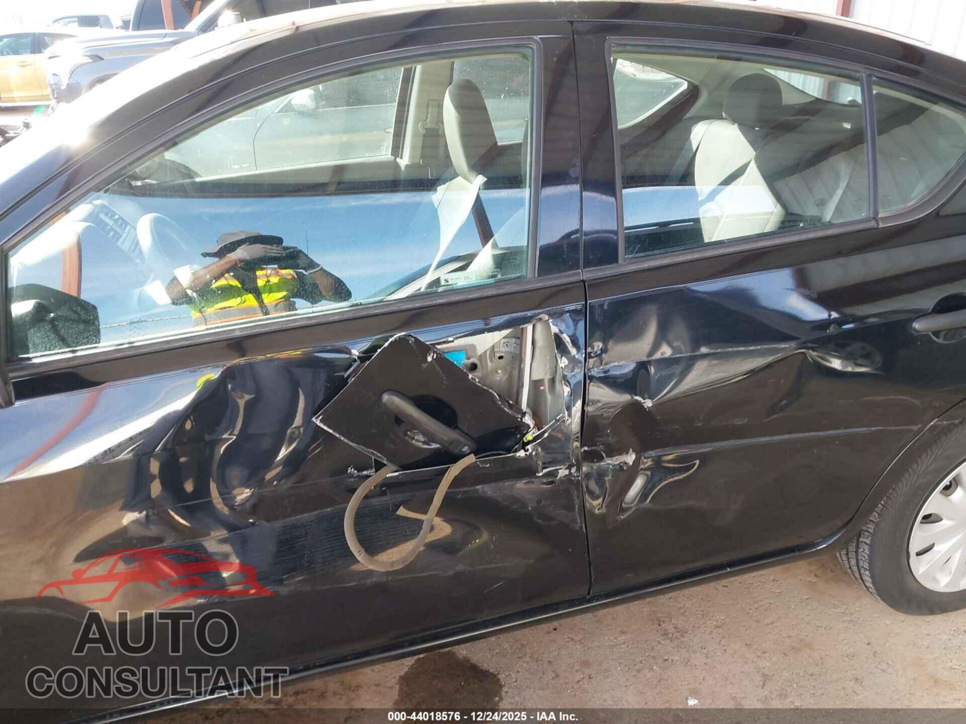 NISSAN VERSA 2016 - 3N1CN7AP9GL856450