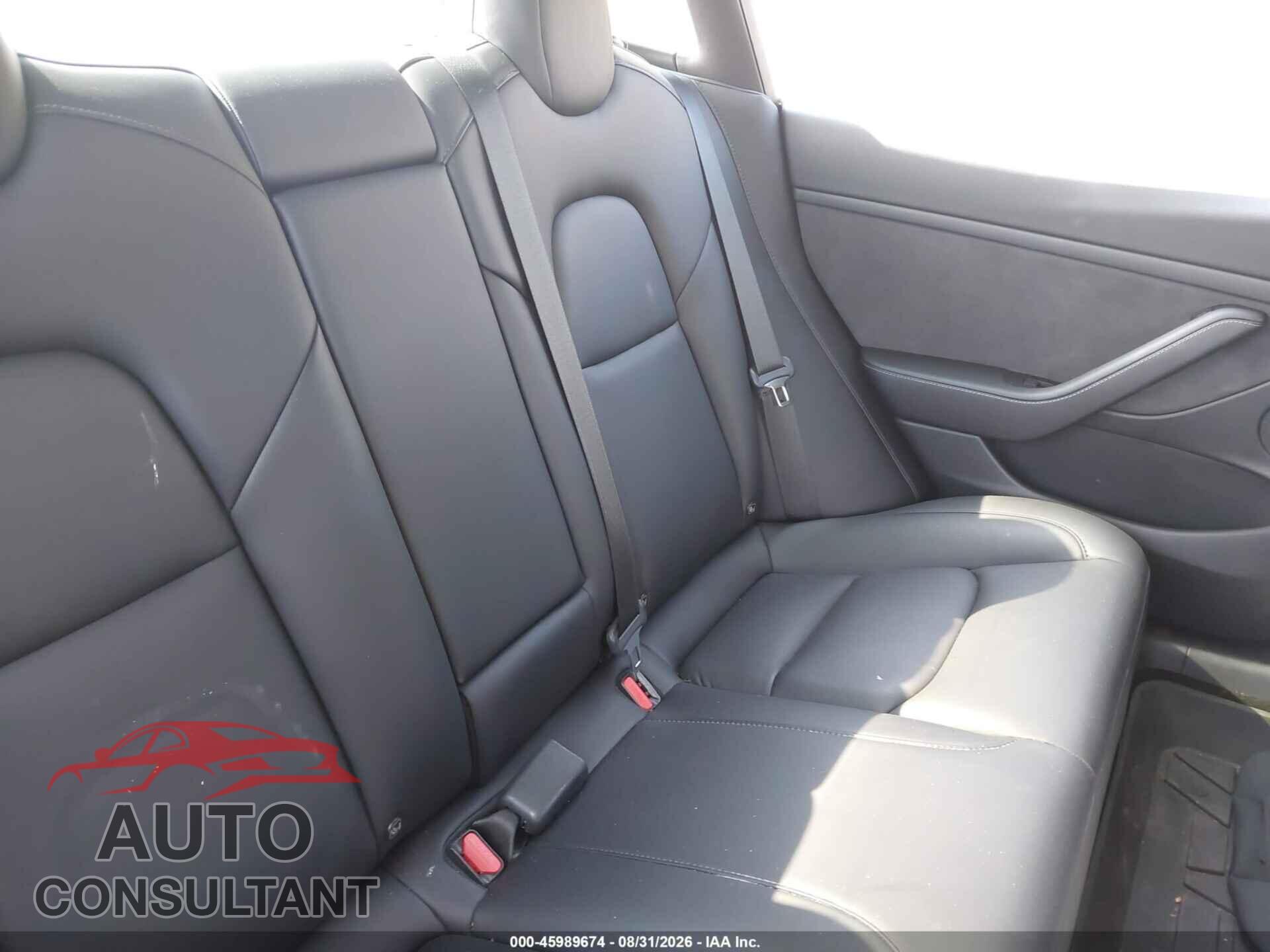 TESLA MODEL 3 2021 - 5YJ3E1EBXMF048451