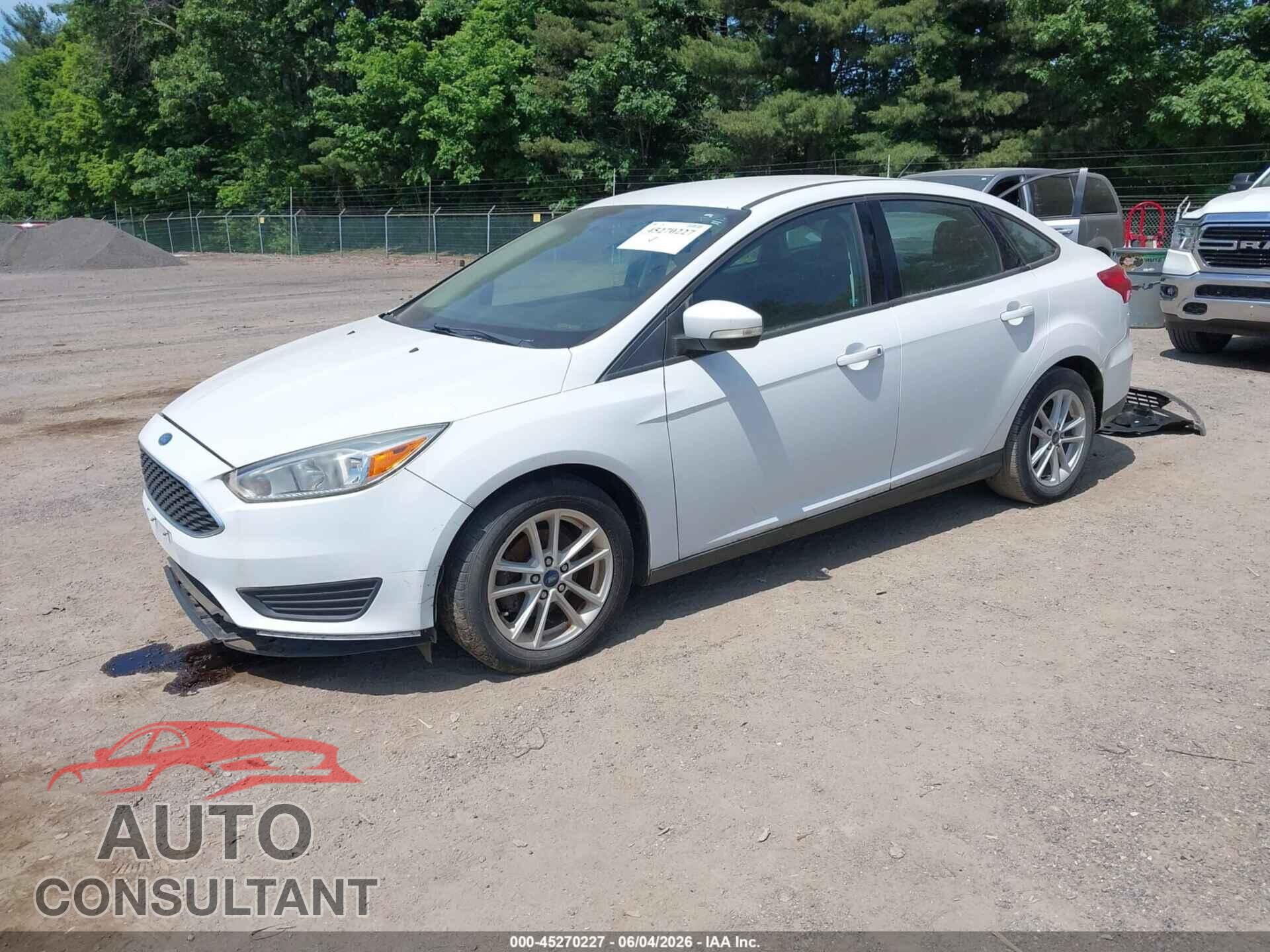 FORD FOCUS 2017 - 1FADP3F26HL275881
