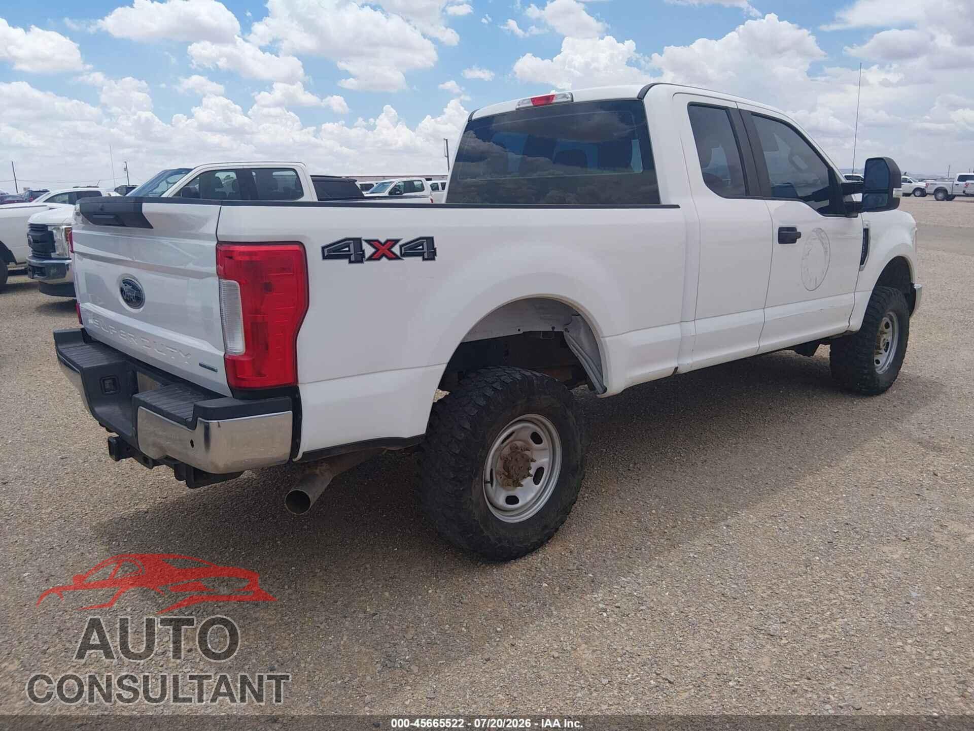 FORD F-250 2017 - 1FT7X2B68HED28465