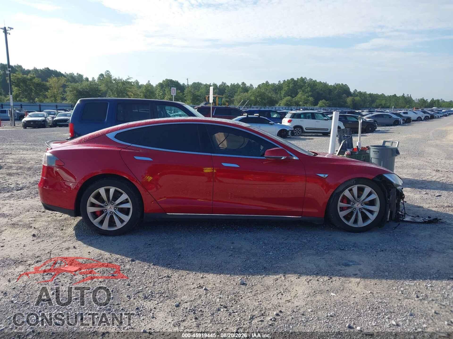 TESLA MODEL S 2014 - 5YJSA1H28EFP62681