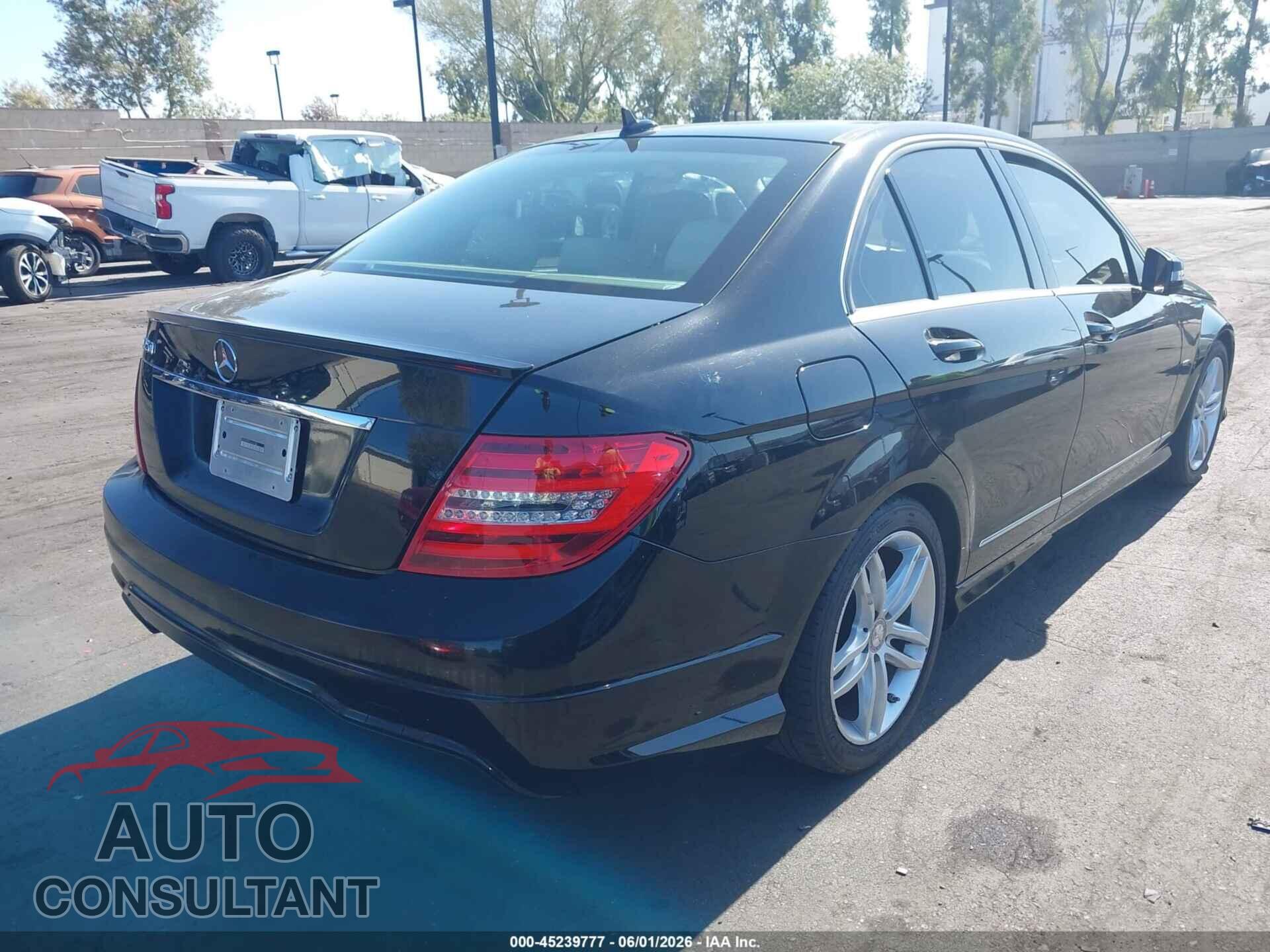 MERCEDES-BENZ C 250 2012 - WDDGF4HB5CA610734