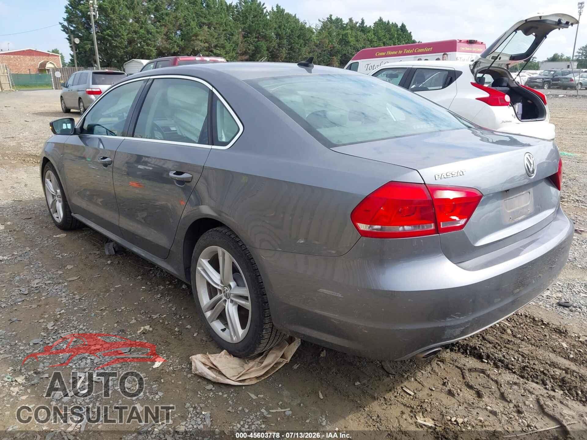 VOLKSWAGEN PASSAT 2014 - 1VWBN7A36EC024706